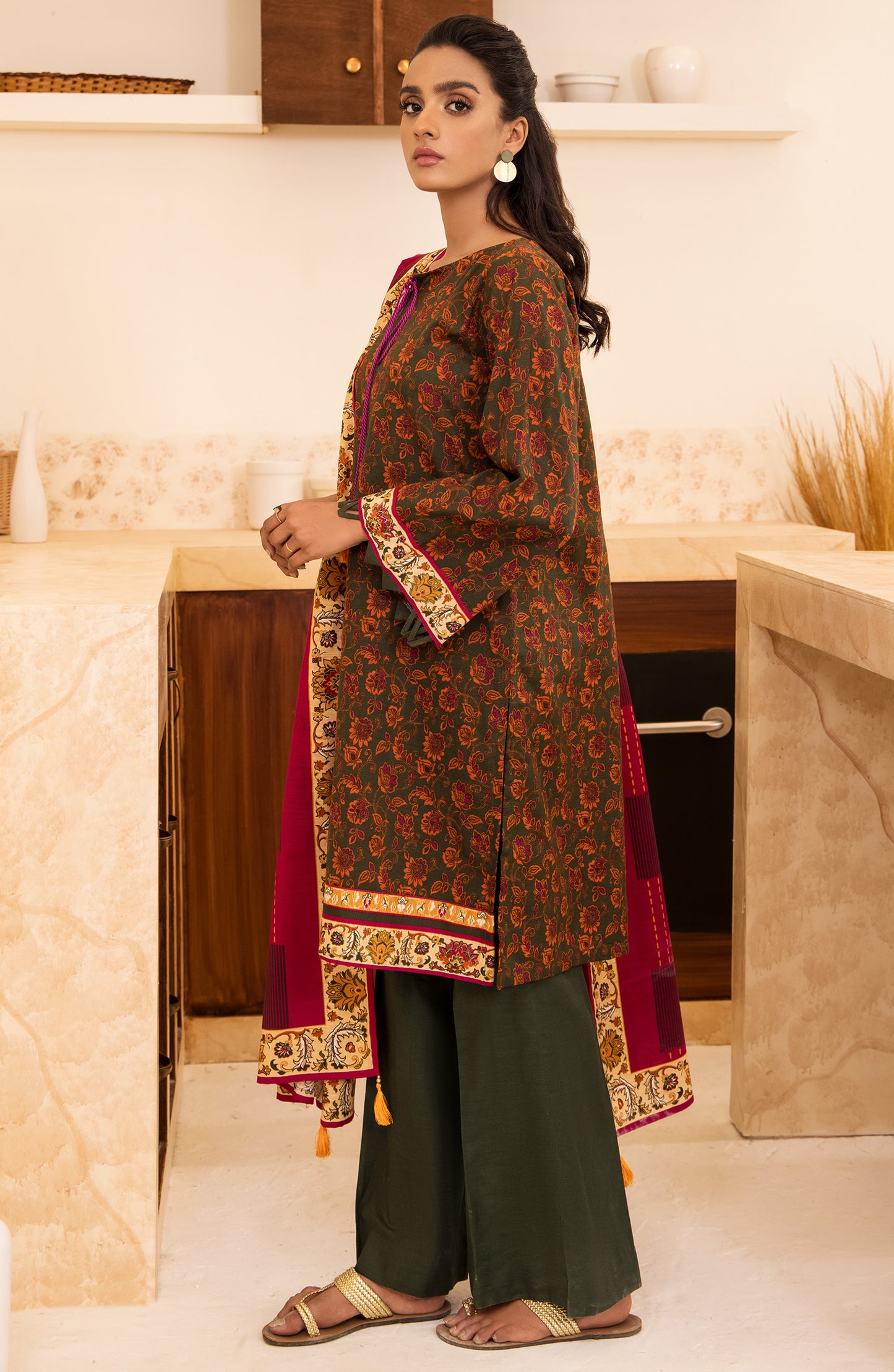 Unstitched 3 Piece Printed Khaddar Shirt, Pant and Khaddar Shawl Dupatta
