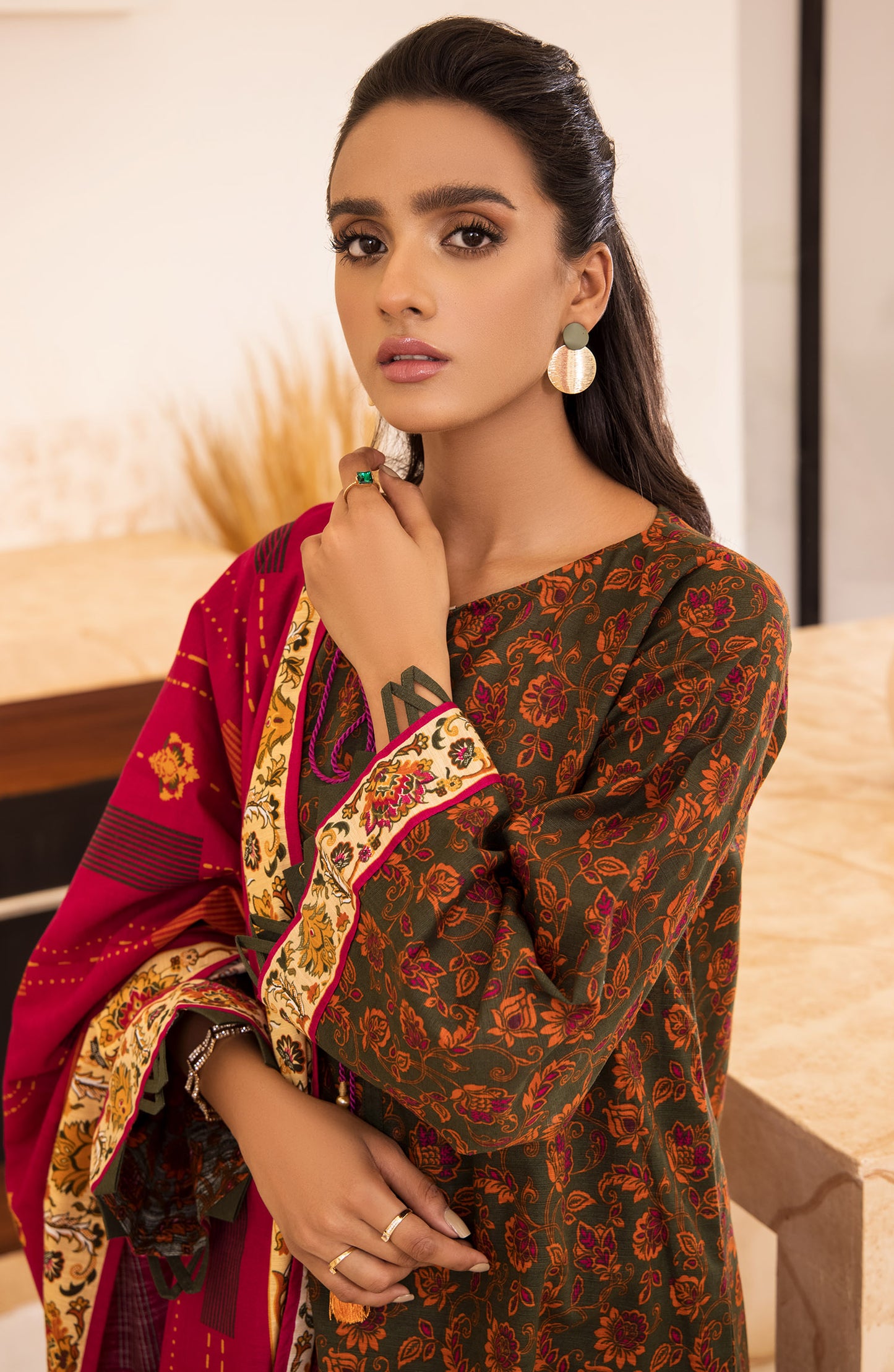  otl-21-281-u-green unstitched 3 Piece printed khaddar Shirt, Pant and Khaddar Shawl Dupatta