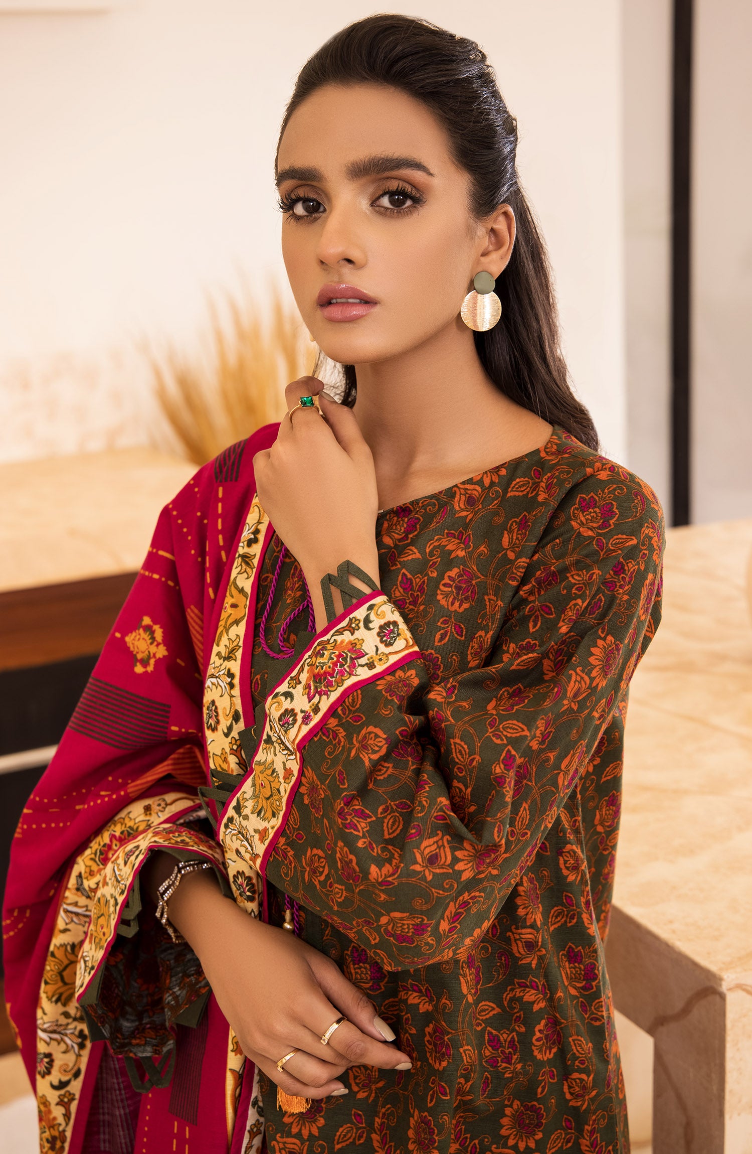 otl-21-281-u-green unstitched 3 Piece printed khaddar Shirt, Pant and Khaddar Shawl Dupatta