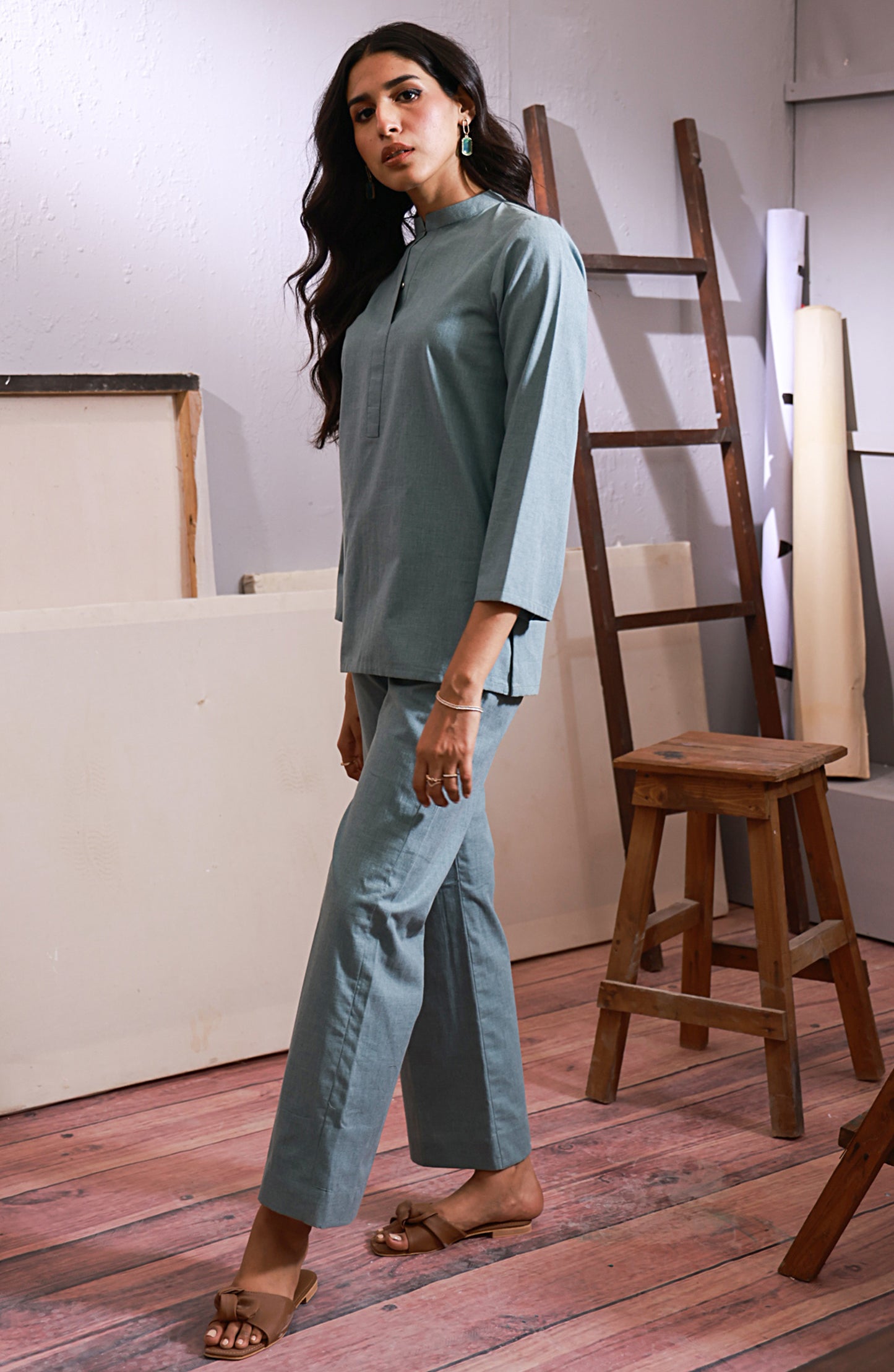 OTL-22-004/U RED LAWN  UNSTITCHED SHIRT DUPATTA PANTS