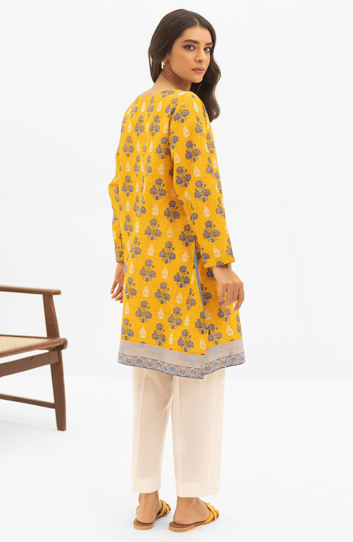 OTL-22-004/U RED LAWN  UNSTITCHED SHIRT DUPATTA PANTS
