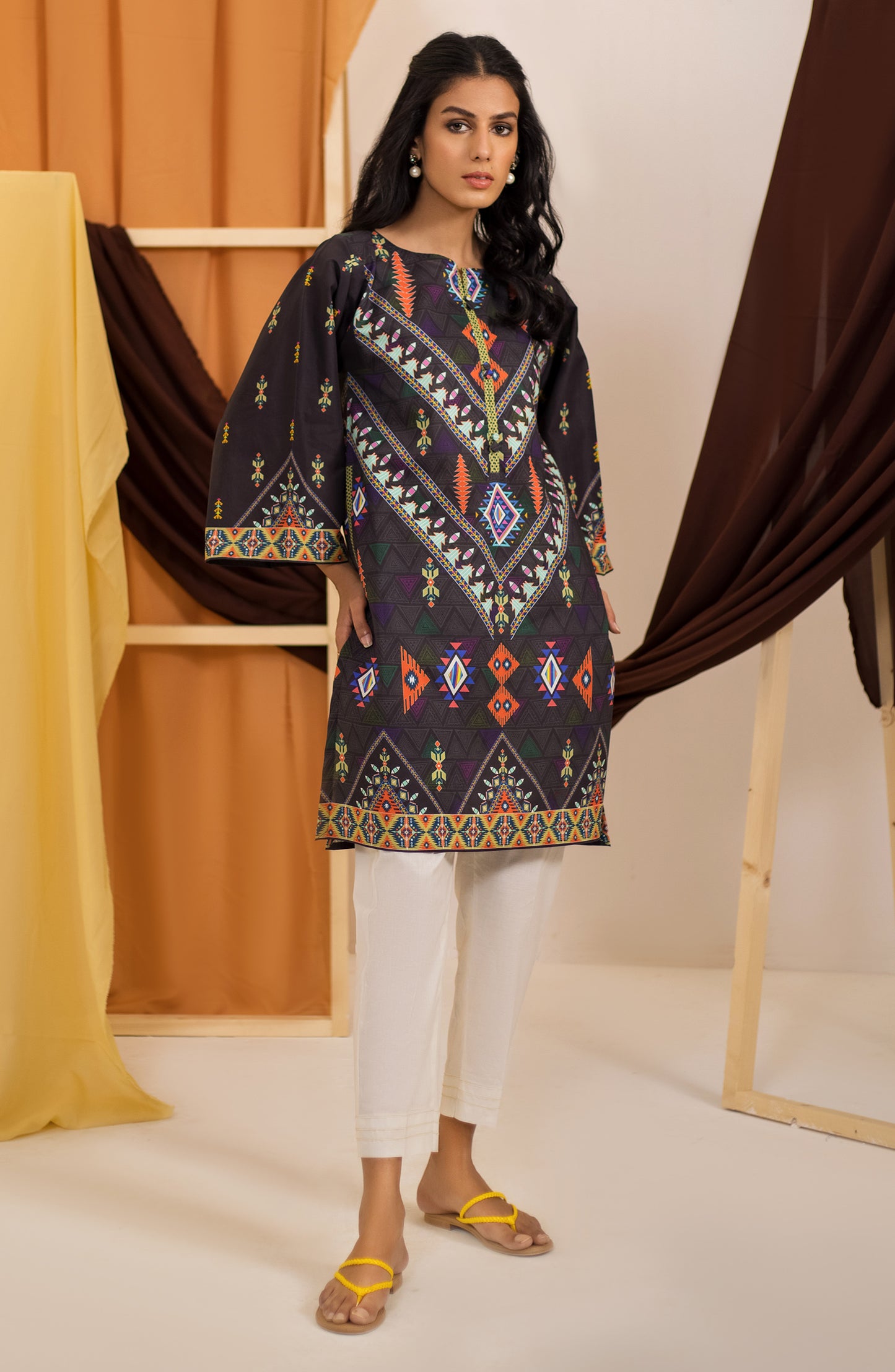 OTL-22-004/U RED LAWN  UNSTITCHED SHIRT DUPATTA PANTS