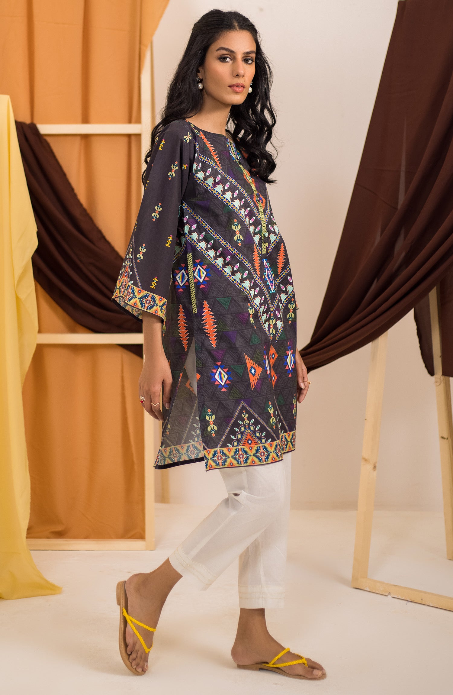 OTL-22-004/U RED LAWN  UNSTITCHED SHIRT DUPATTA PANTS