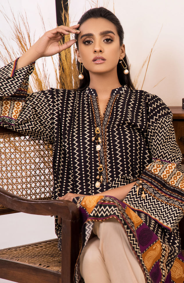 hcs-377-u-black unstitched  printed Khaddar Winter Shirt 