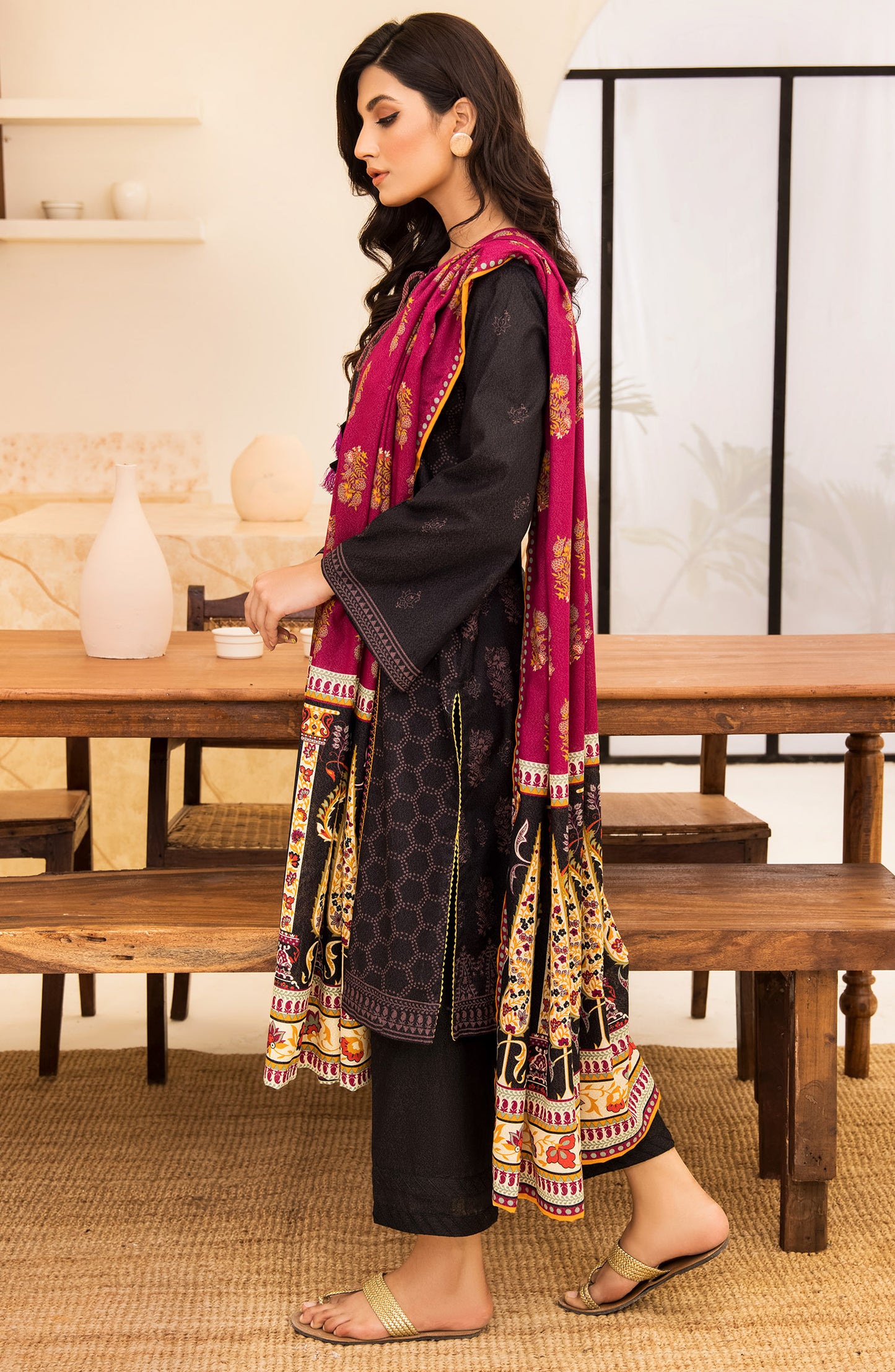 Unstitched 3 Piece Embroidered Karandi Shirt , Pant and Karandi Dupatta