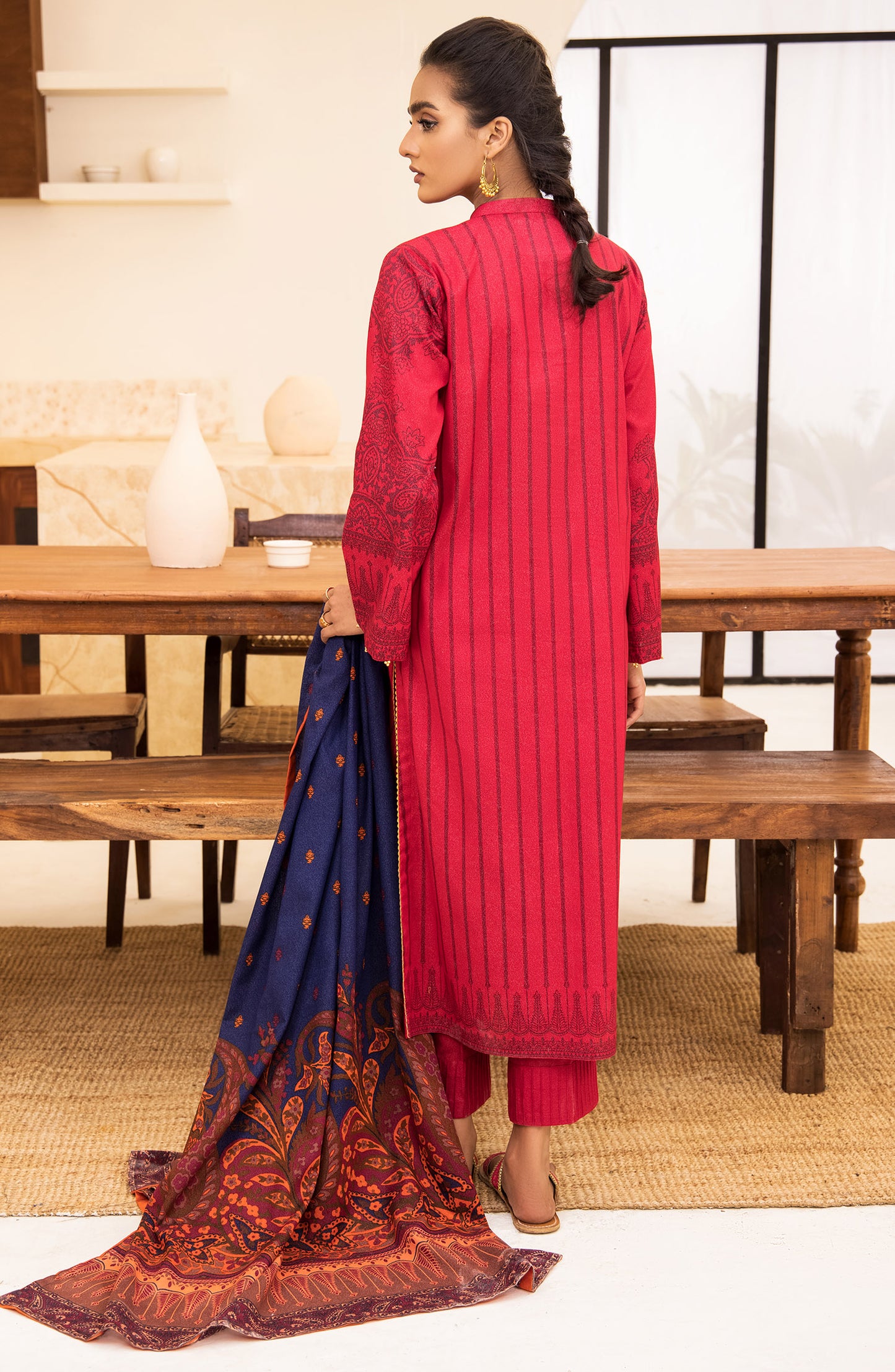 Unstitched 3 Piece Embroidered Karandi Shirt , Pant and Karandi Dupatta