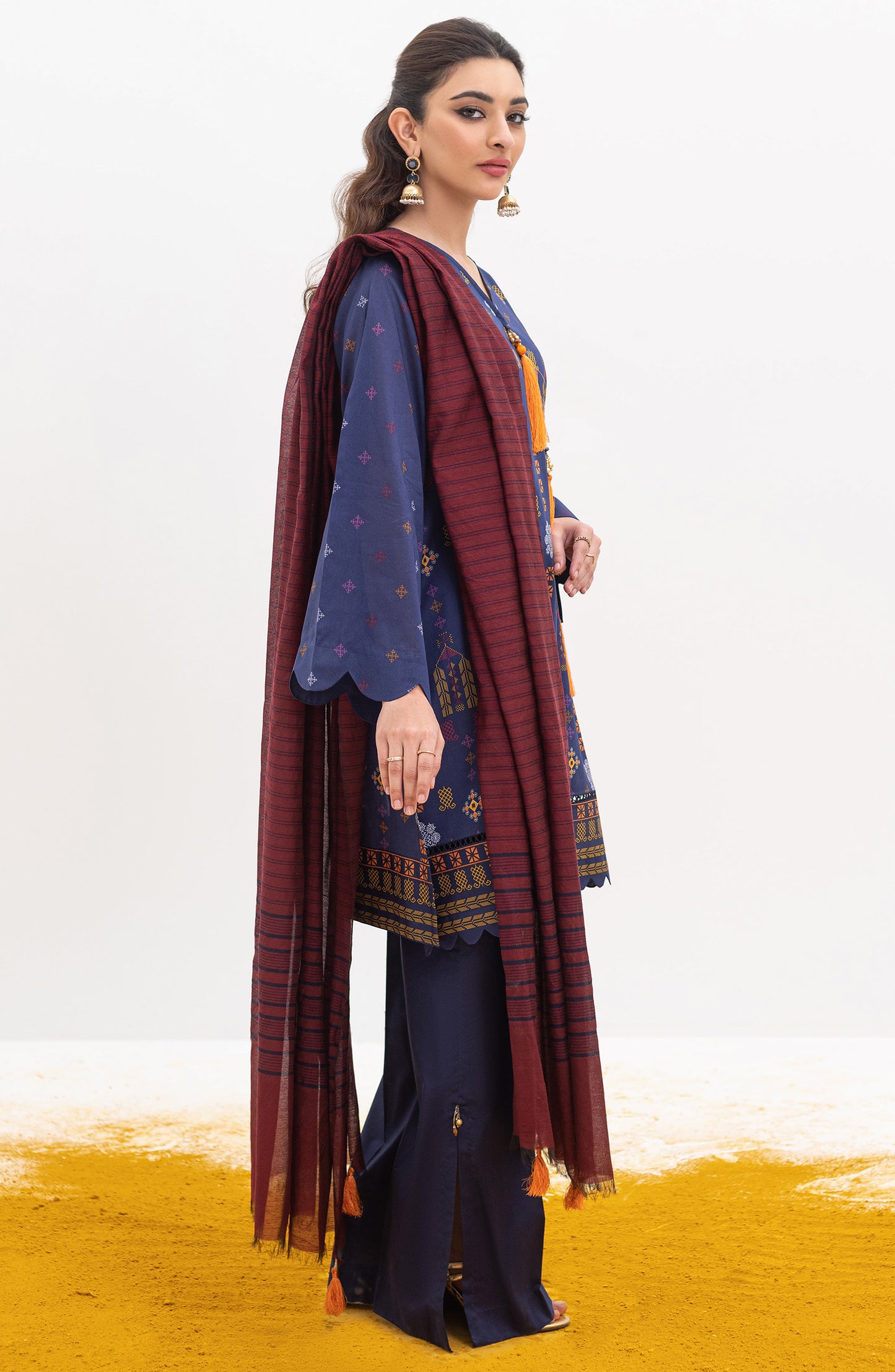 OTL-22-004/U RED LAWN  UNSTITCHED SHIRT DUPATTA PANTS