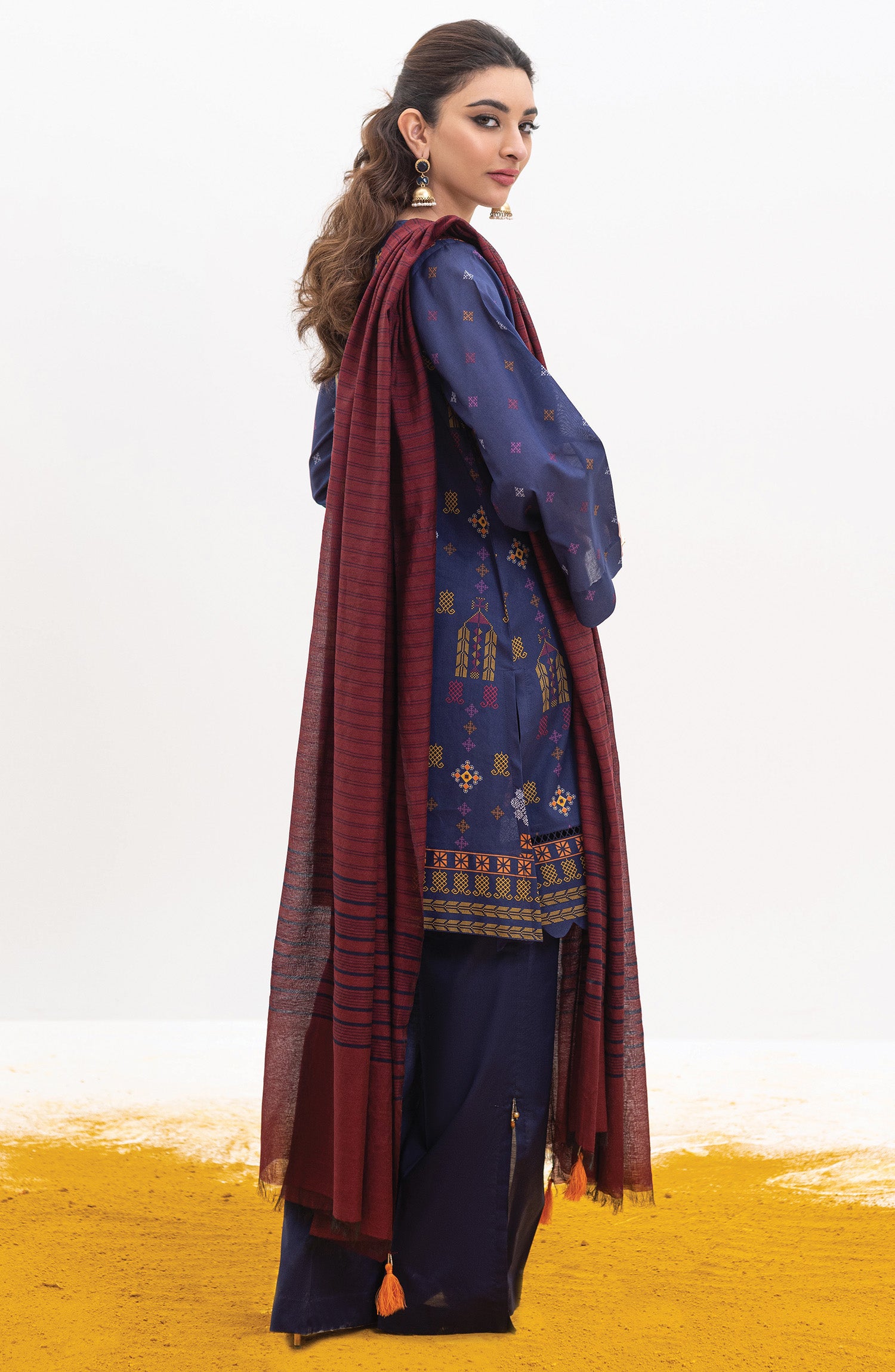 OTL-22-004/U RED LAWN  UNSTITCHED SHIRT DUPATTA PANTS