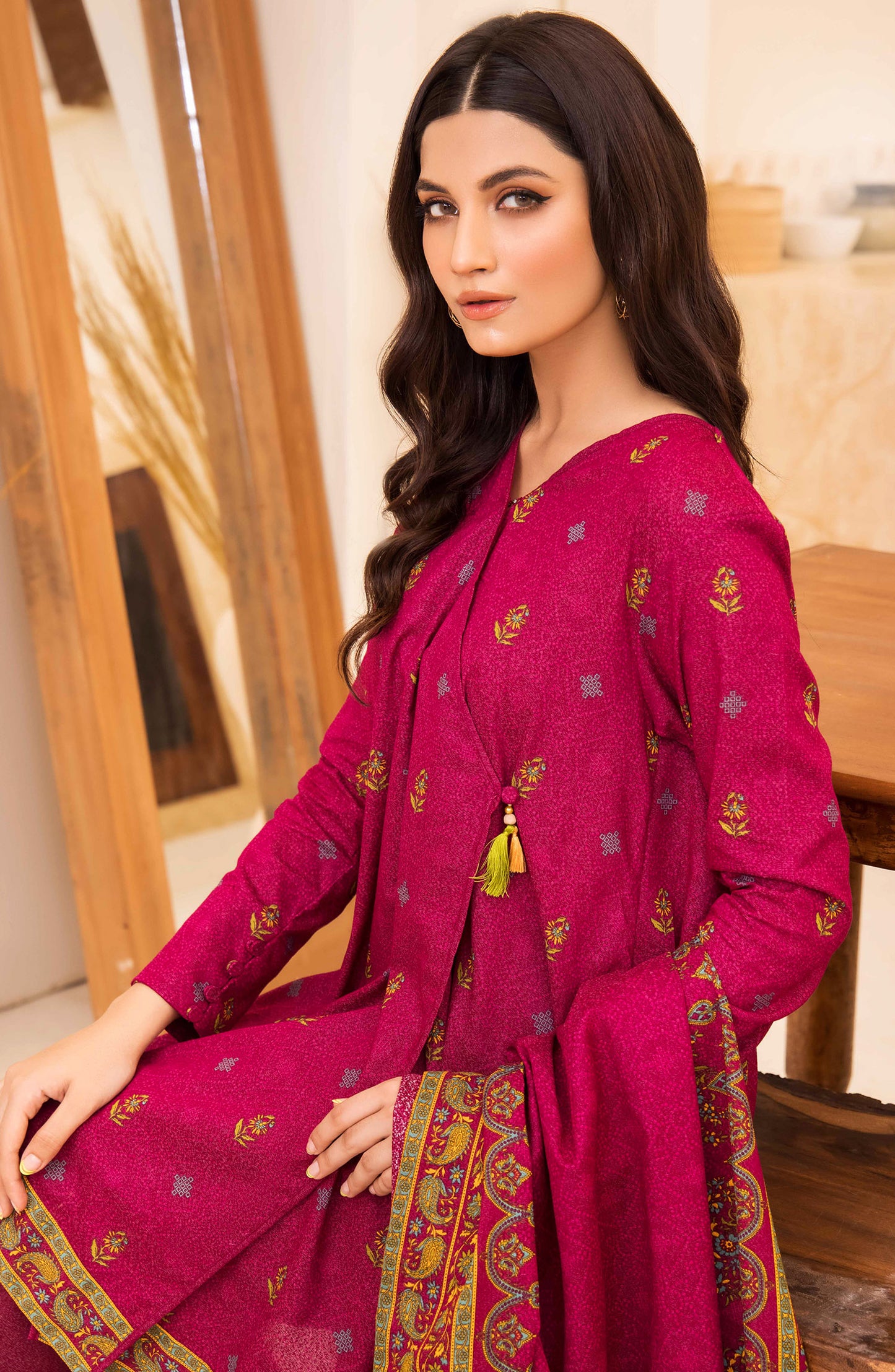 Unstitched 3 Piece Printed Karandi Shirt , Pant and Karandi Shawl Dupatta