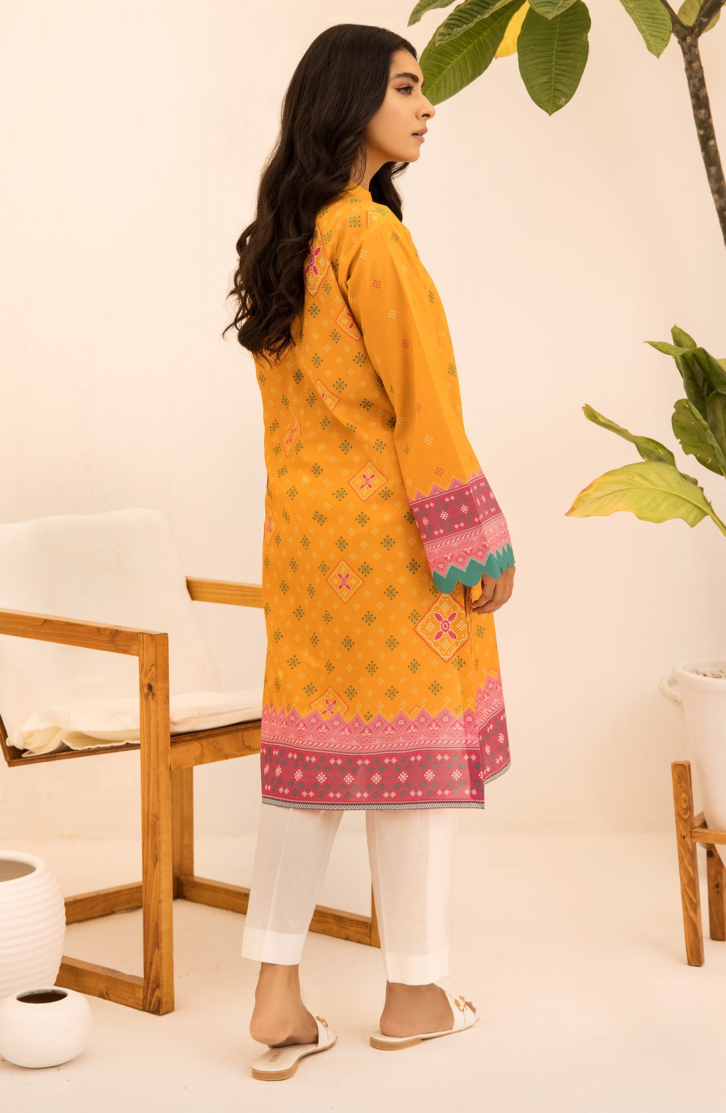 Unstitched 1 Piece Printed Heavy Lawn Shirt