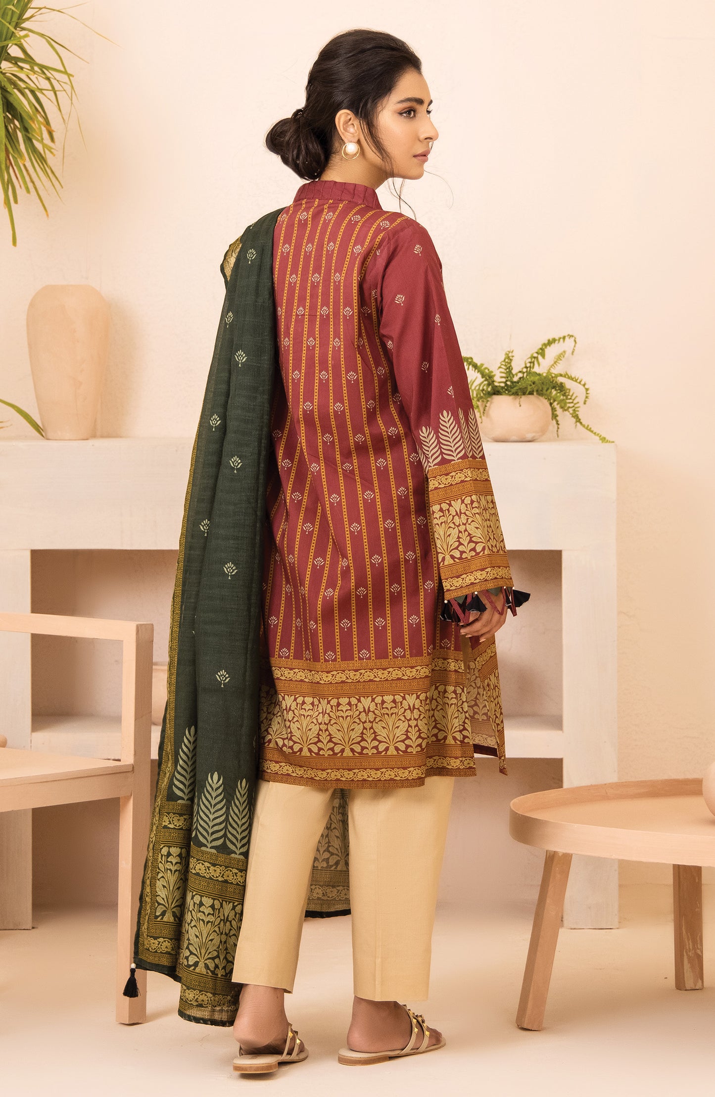 Unstitched 2 Piece Printed Heavy Lawn Shirt and Dobby Dupatta