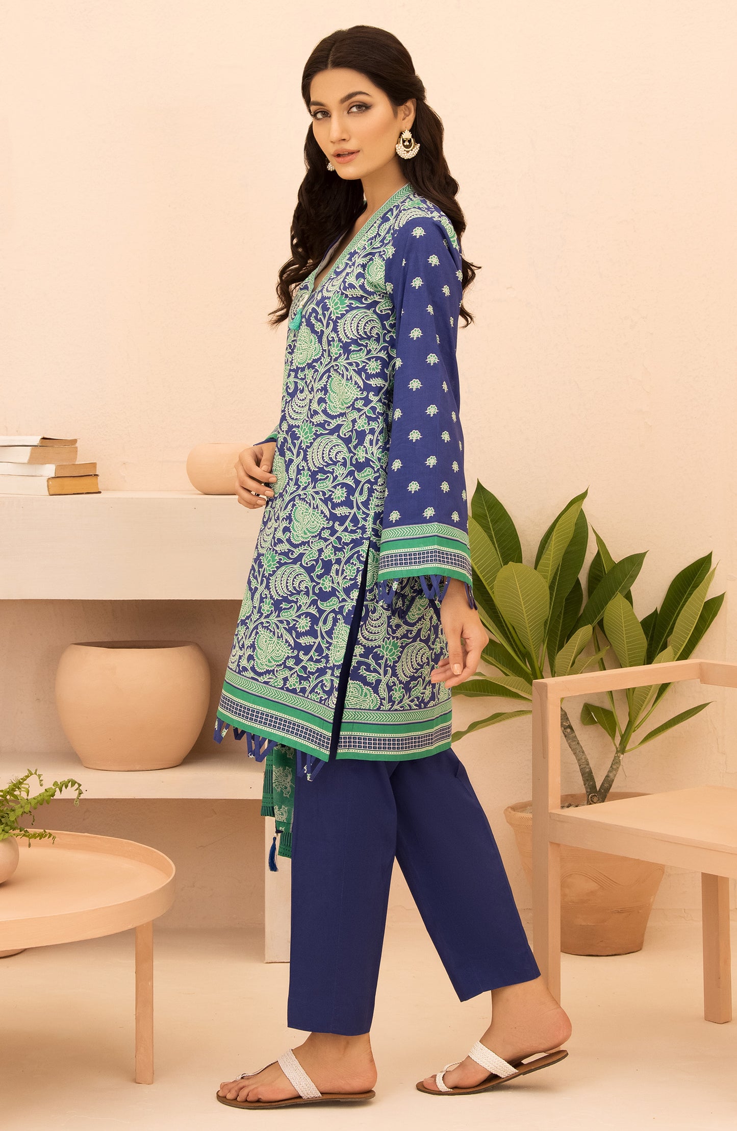 Unstitched 3 Piece Printed Lawn Shirt , Dyed Textured Pant and Lawn Dupatta (OTL-21-221/U BLUE)