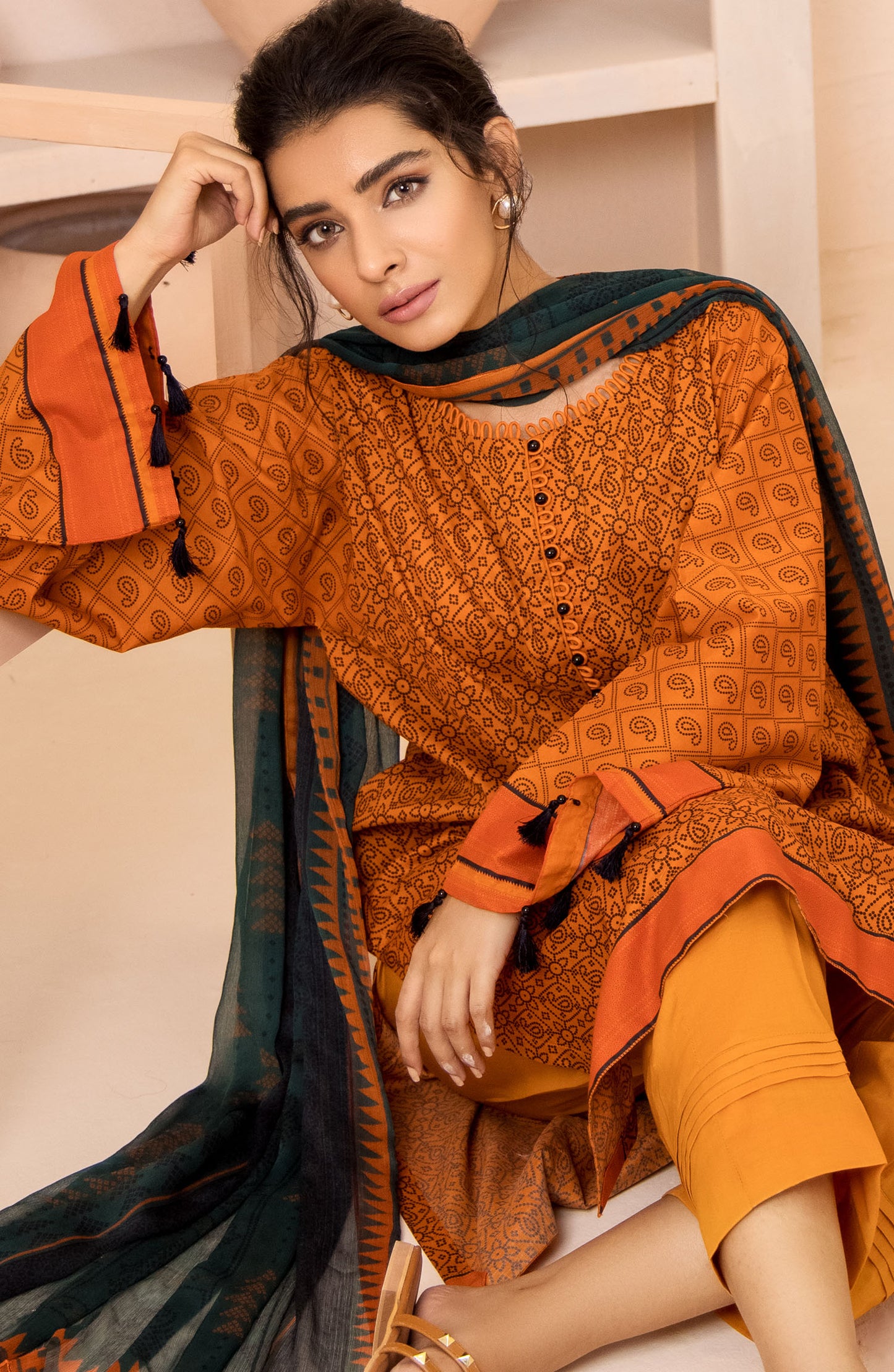 Unstitched 2 Piece Printed Lawn Shirt and Chiffon Dupatta