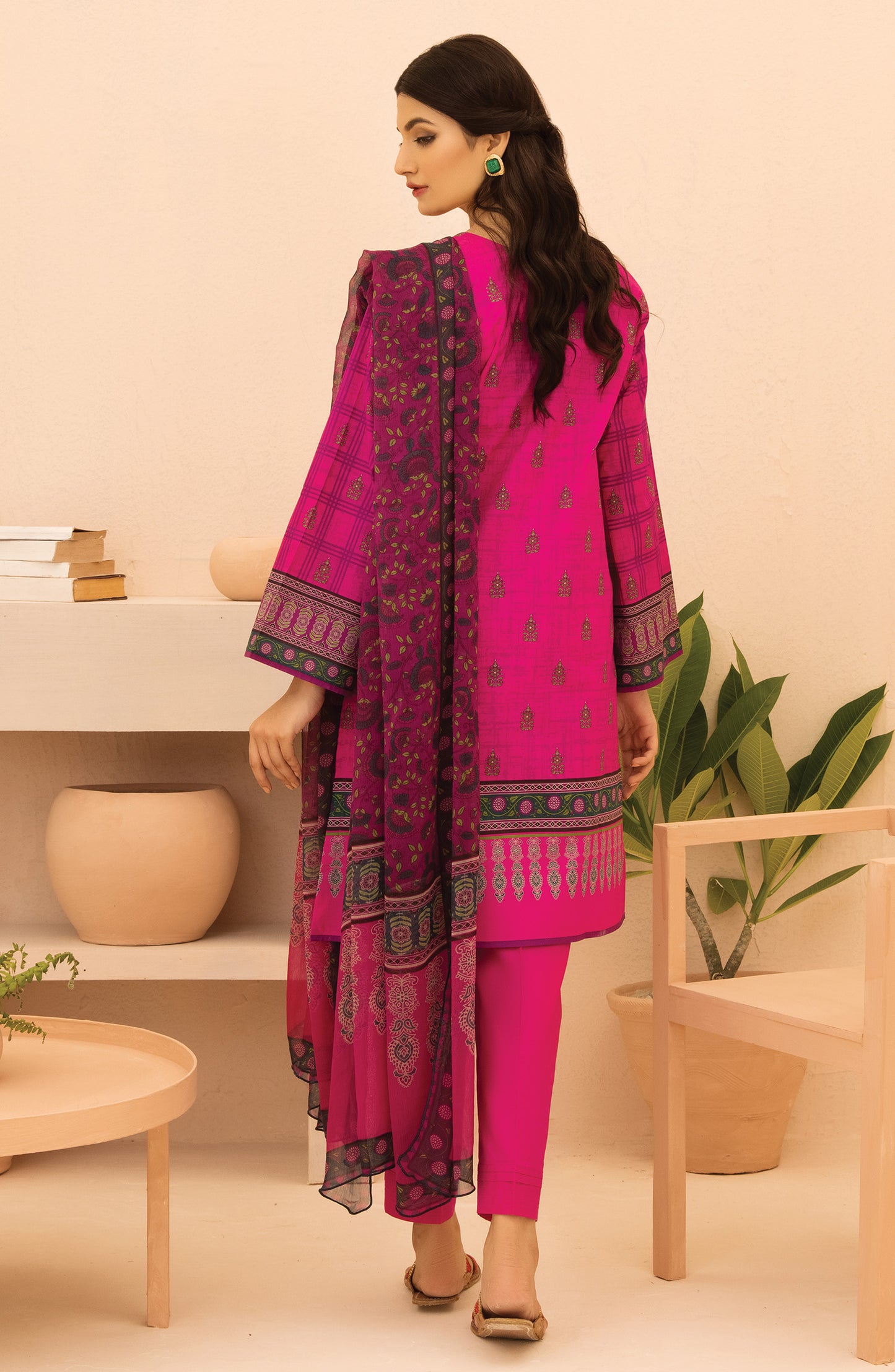 Unstitched 3 Piece Printed Lawn Shirt , Cambric Pant and Chiffon Dupatta