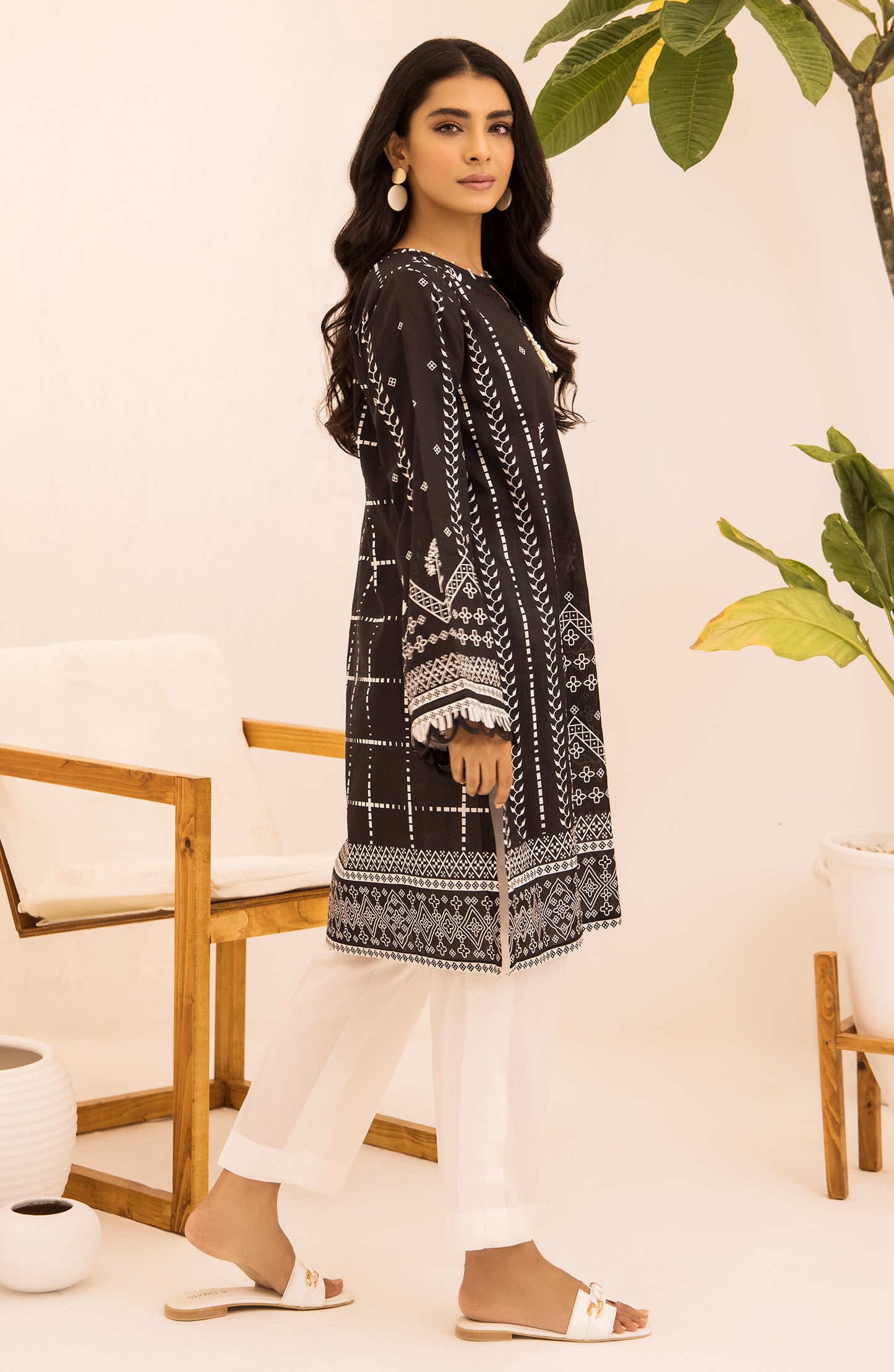 Unstitched 1 Piece Printed Heavy Lawn Shirt