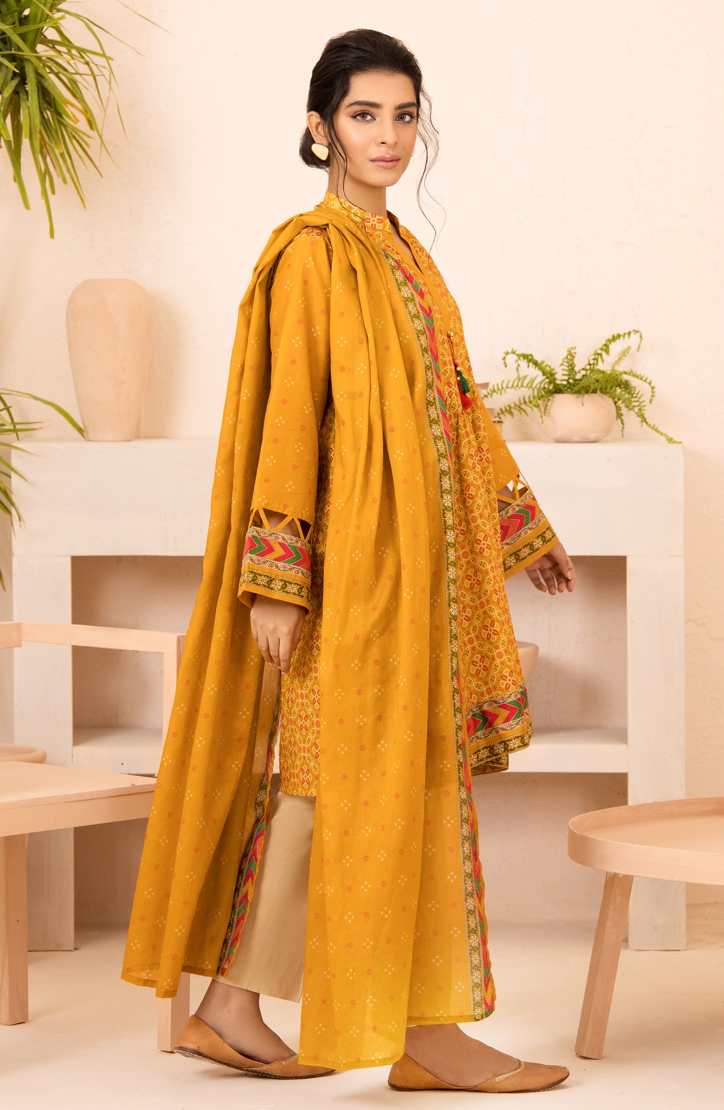 Unstitched 2 Piece Print Cambric Shirt and Lawn Dupatta