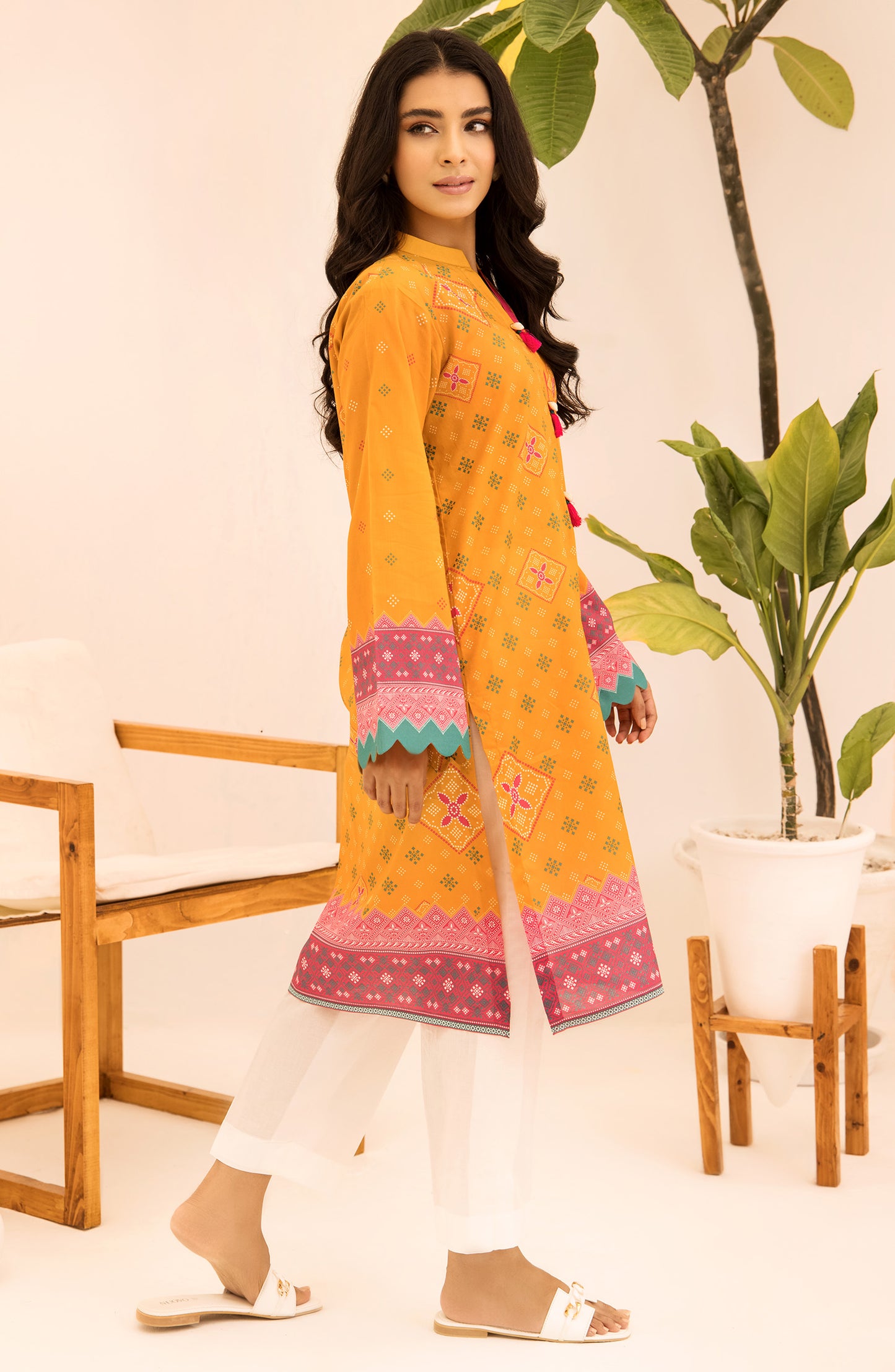 Unstitched 1 Piece Printed Heavy Lawn Shirt