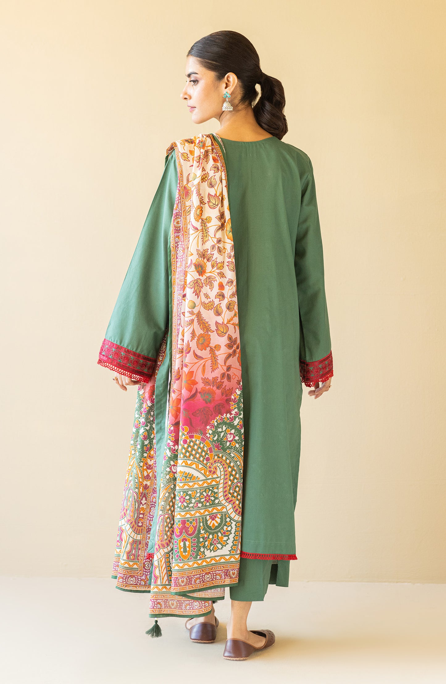 OTL-22-210/U GREEN CAMBRIC  UNSTITCHED SHIRT DUPATTA PANTS