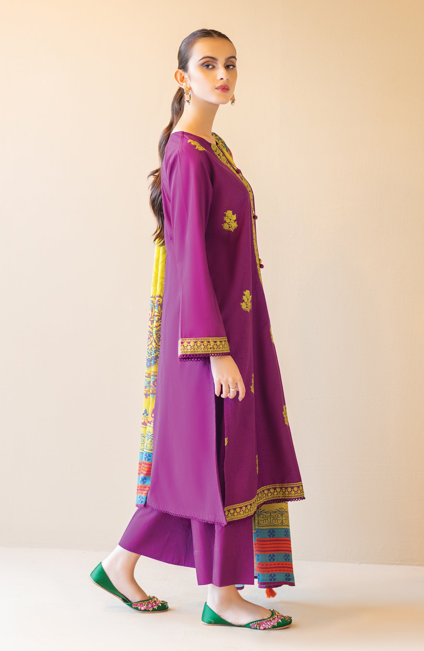 OTL-22-211/U MAGENTA CAMBRIC  UNSTITCHED SHIRT DUPATTA PANTS
