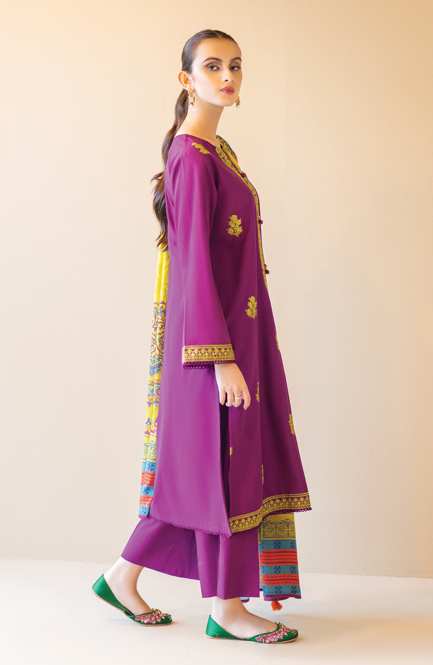 OTL-22-211/U MAGENTA CAMBRIC  UNSTITCHED SHIRT DUPATTA PANTS