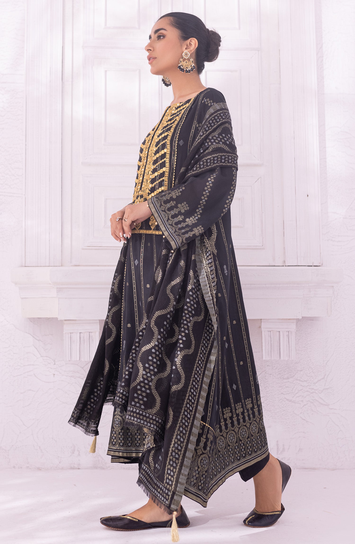 OTLF-22-009/S BLACK JACQUARD  READY TO WEAR SHIRT DUPATTA PANTS