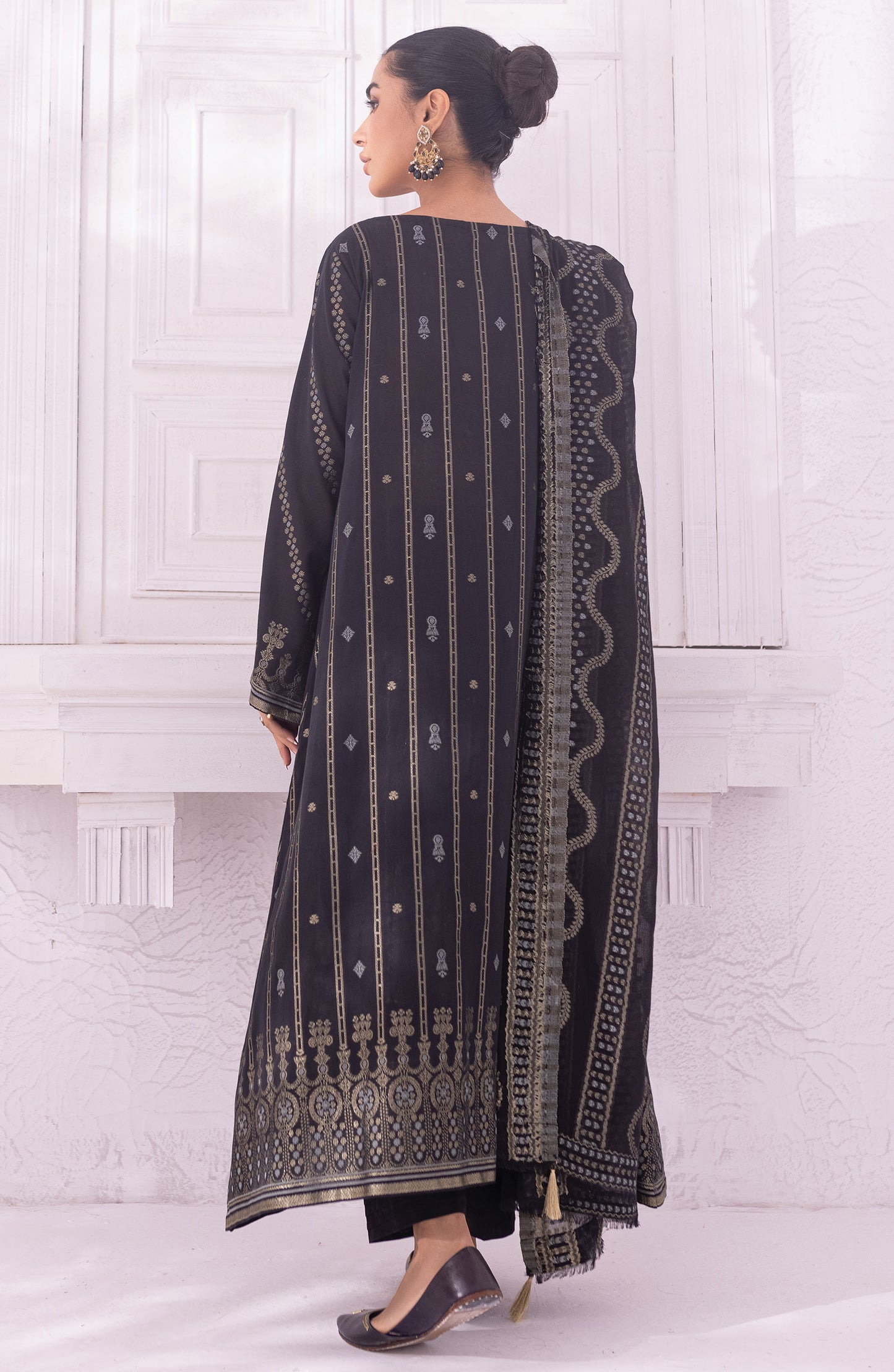 OTLF-22-009/S BLACK JACQUARD  READY TO WEAR SHIRT DUPATTA PANTS