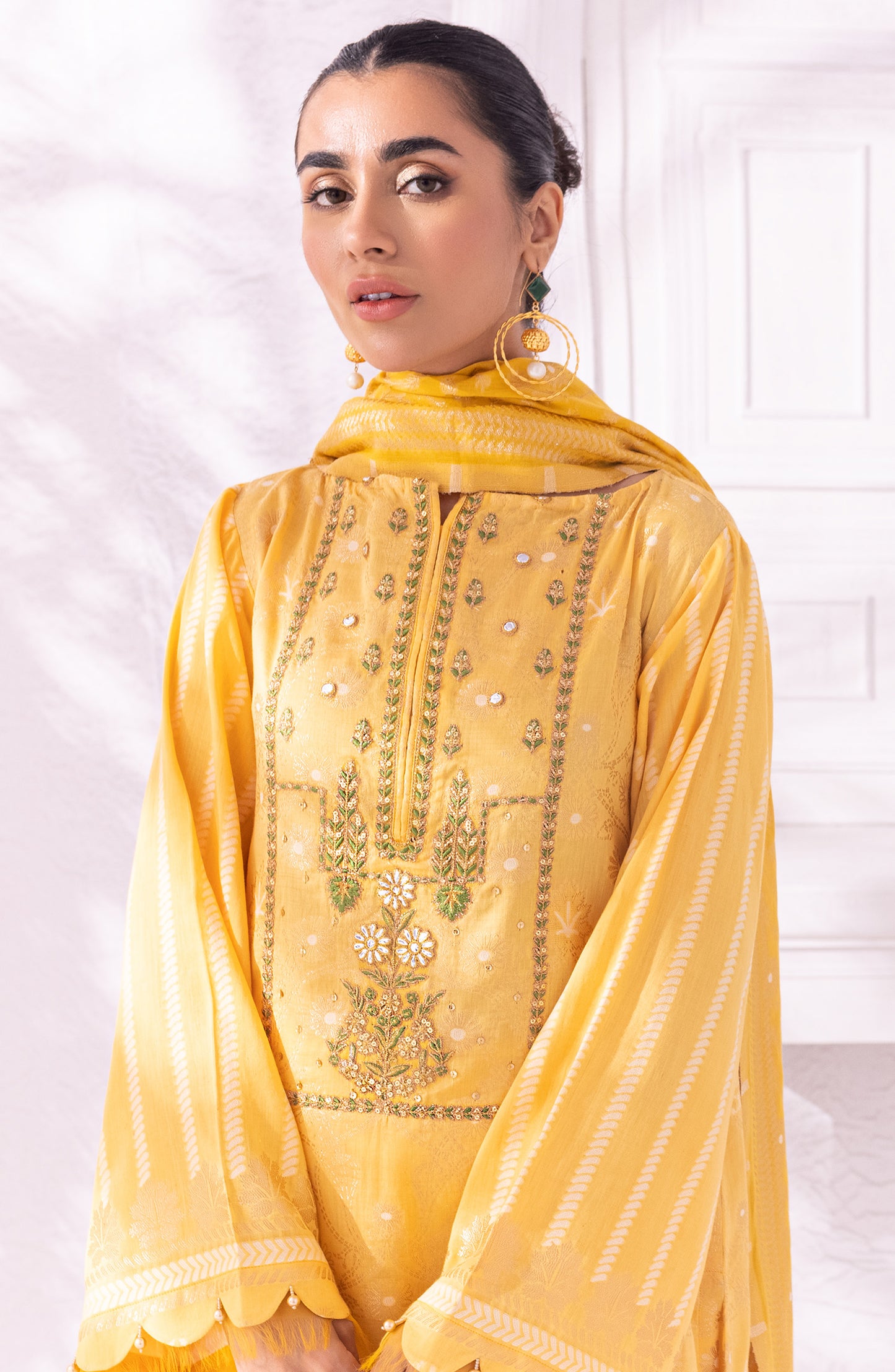 OTLF-22-010/U GOLDEN JACQUARD  UNSTITCHED SHIRT DUPATTA PANTS
