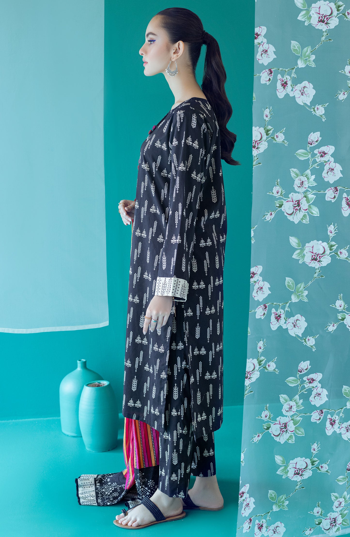 OTL-22-205/U BLACK LAWN  UNSTITCHED SHIRT DUPATTA PANTS