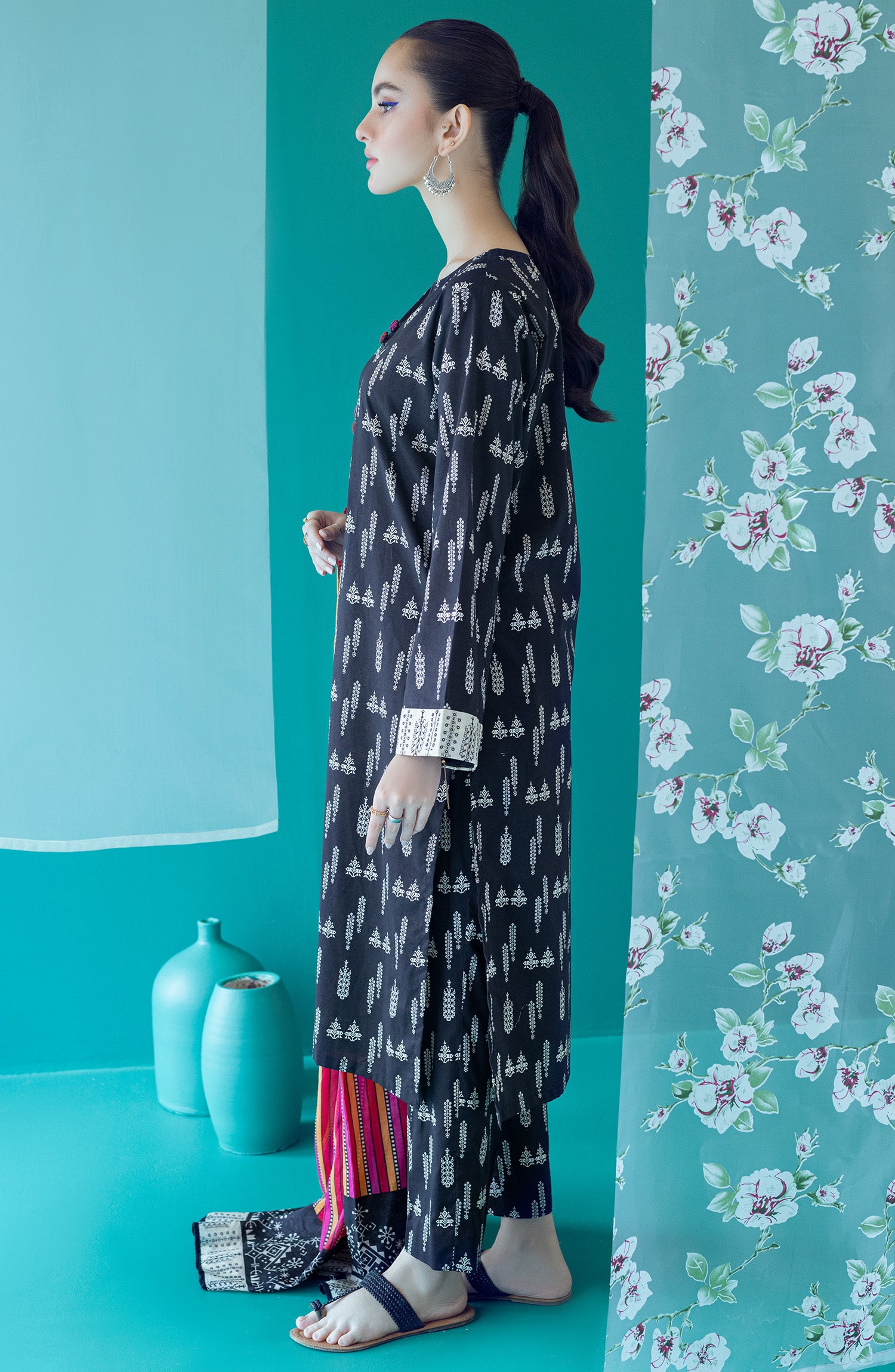 OTL-22-205/U BLACK LAWN  UNSTITCHED SHIRT DUPATTA PANTS