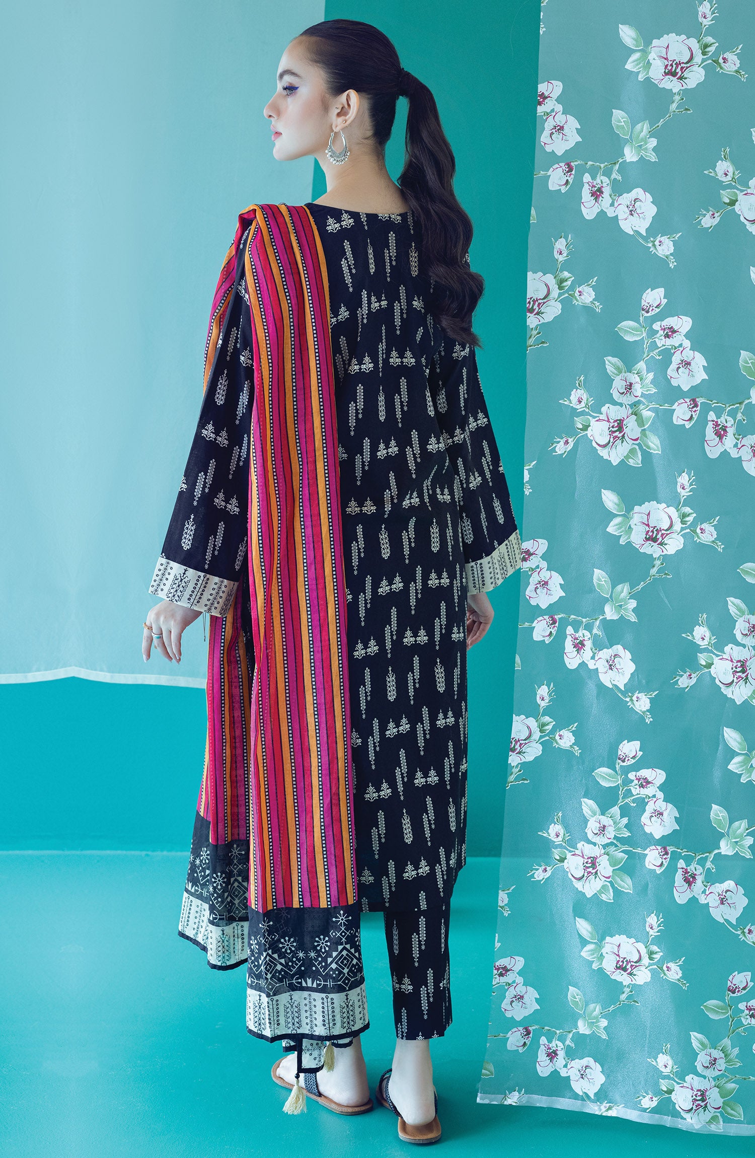 OTL-22-205/U BLACK LAWN  UNSTITCHED SHIRT DUPATTA PANTS