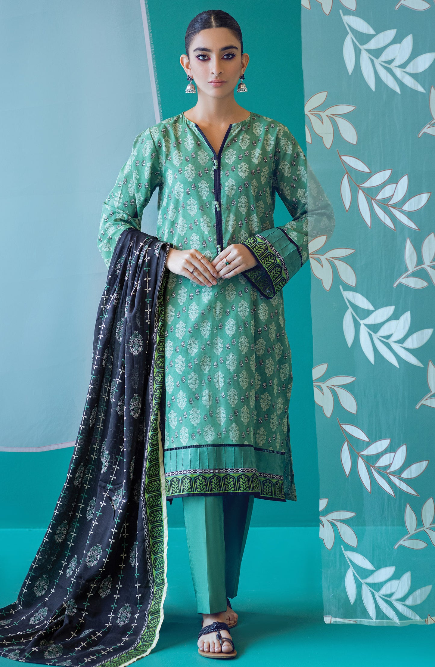 OTL-22-191/U GREEN LAWN  UNSTITCHED SHIRT DUPATTA PANTS