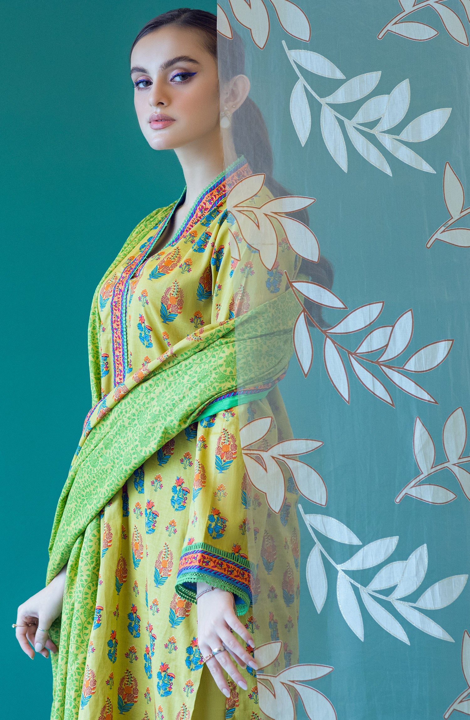OTL-22-195/U GREEN LAWN  UNSTITCHED SHIRT DUPATTA PANTS