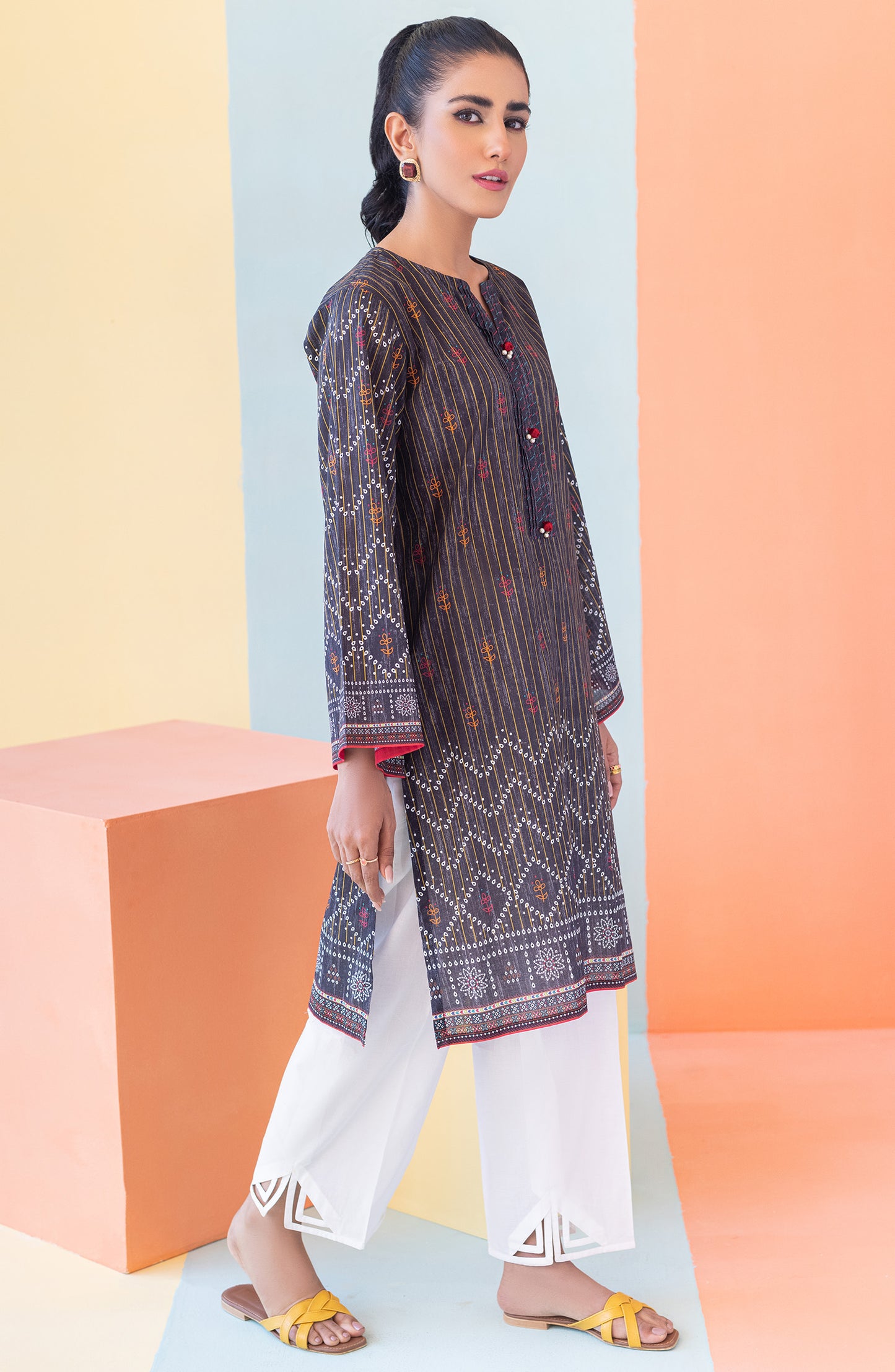 HCS-S-22-073 BLACK LAWN SCSHIRT READY TO WEAR SHIRT