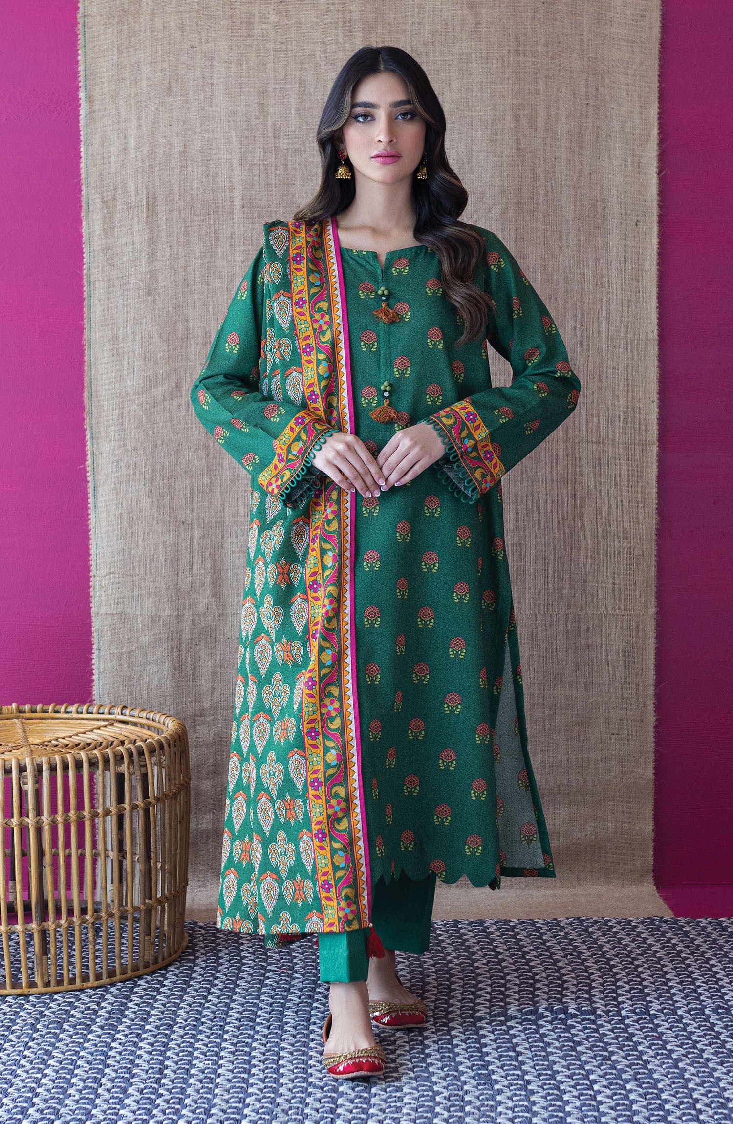 OTL-22-221/U GREEN KARANDI  UNSTITCHED SHIRT DUPATTA PANTS