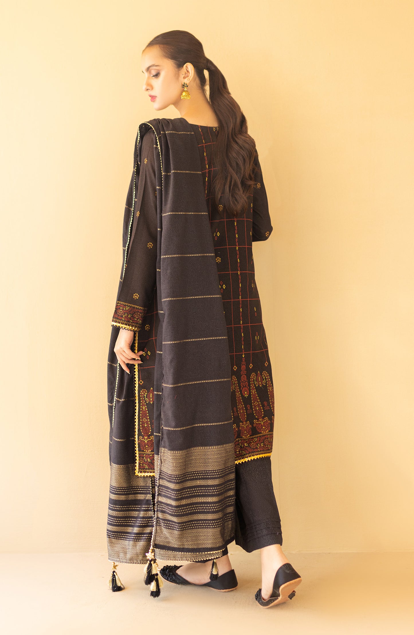 OTL-22-088/U BLACK KARANDI  UNSTITCHED SHIRT DUPATTA PANTS