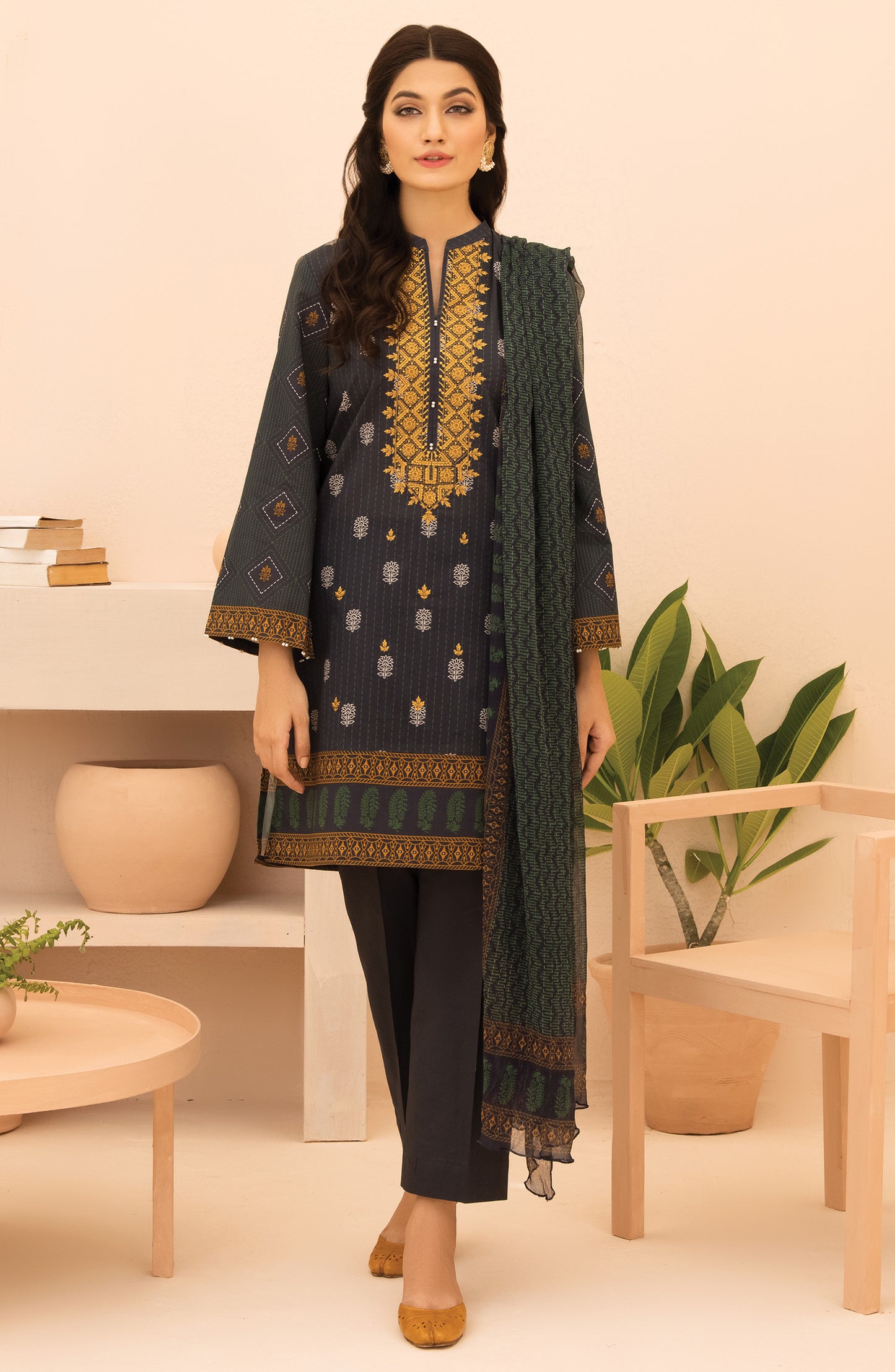 Unstitched 3 Piece Embroidered Heavy Lawn Shirt , Cambric Pant and Chiffon Dupatta