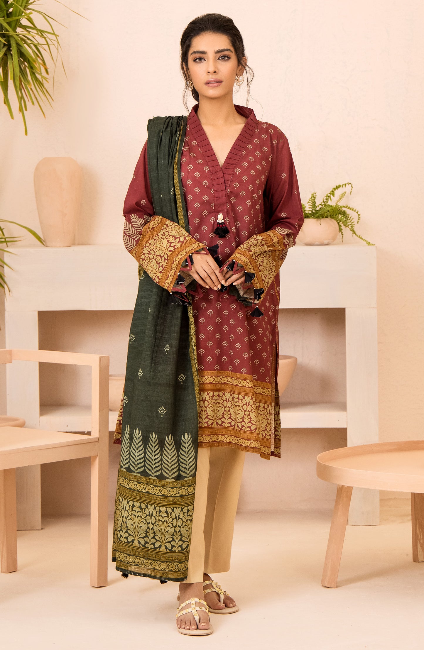 Unstitched 2 Piece Printed Heavy Lawn Shirt and Dobby Dupatta (NRDS-332/U RED)