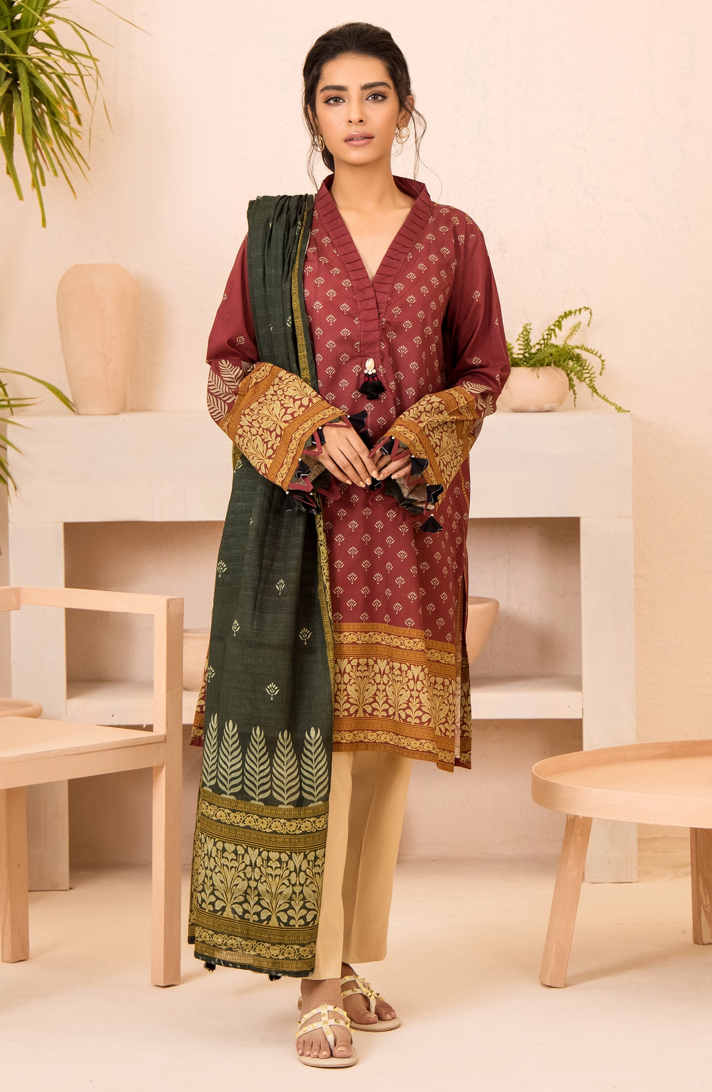 Unstitched 2 Piece Printed Heavy Lawn Shirt and Dobby Dupatta