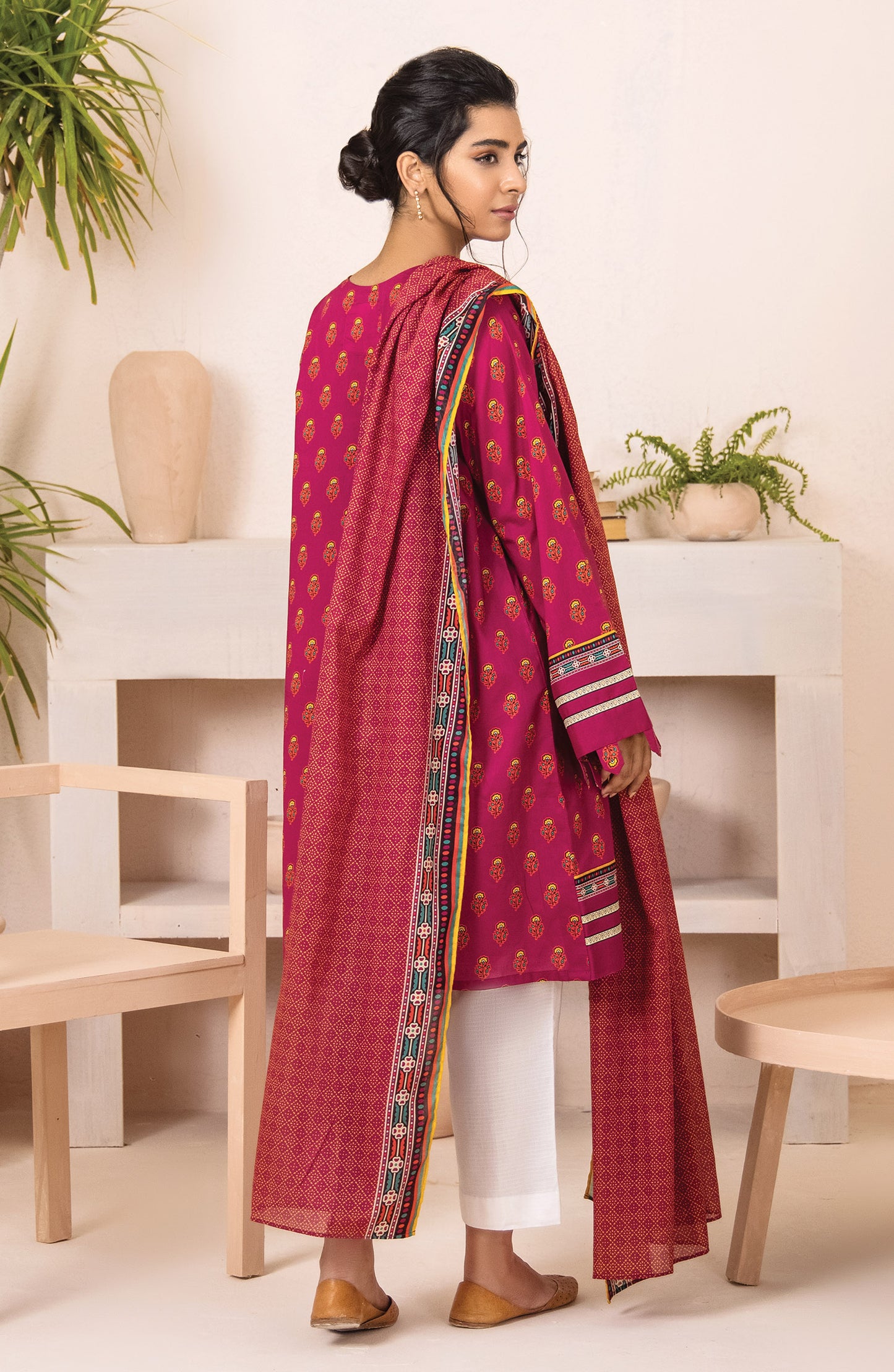 Unstitched 2 Piece Printed Heavy Lawn Shirt and Lawn Dupatta