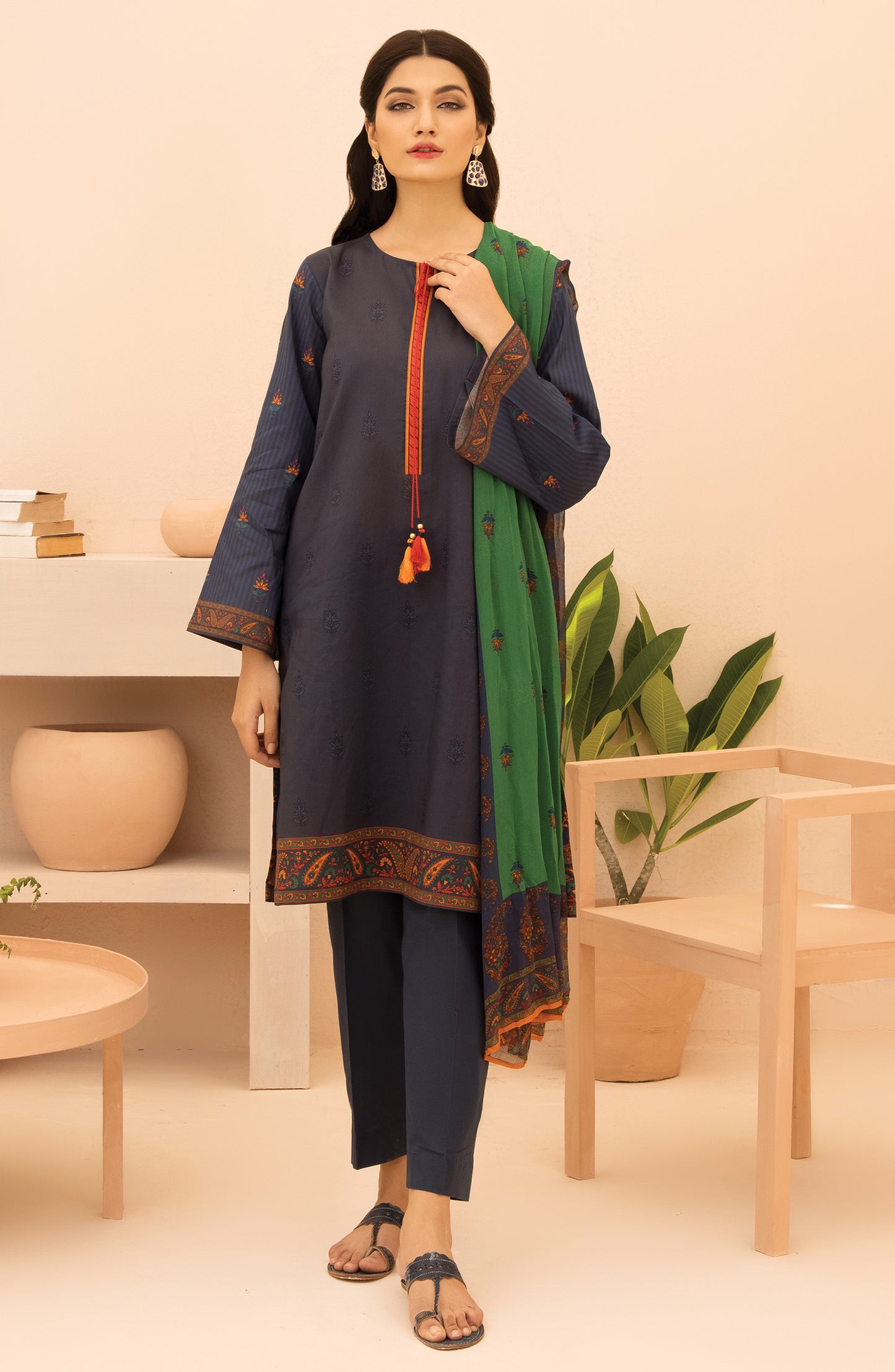 Unstitched 3 Piece Printed Lawn Shirt , Cambric Pant and Chiffon Dupatta