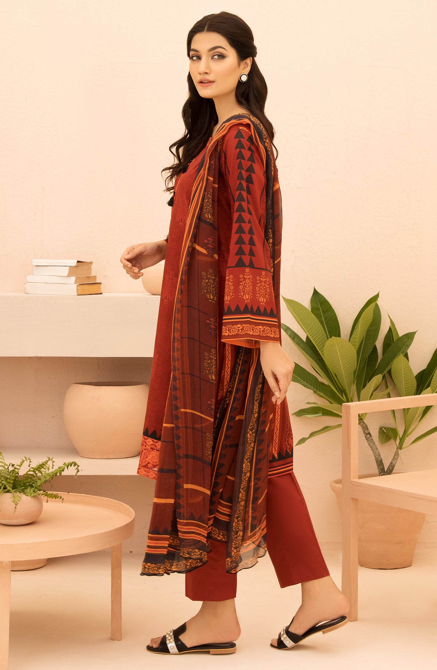 Unstitched 3 Piece Embroidered Heavy Lawn Shirt , Cambric Pant and Chiffon Dupatta