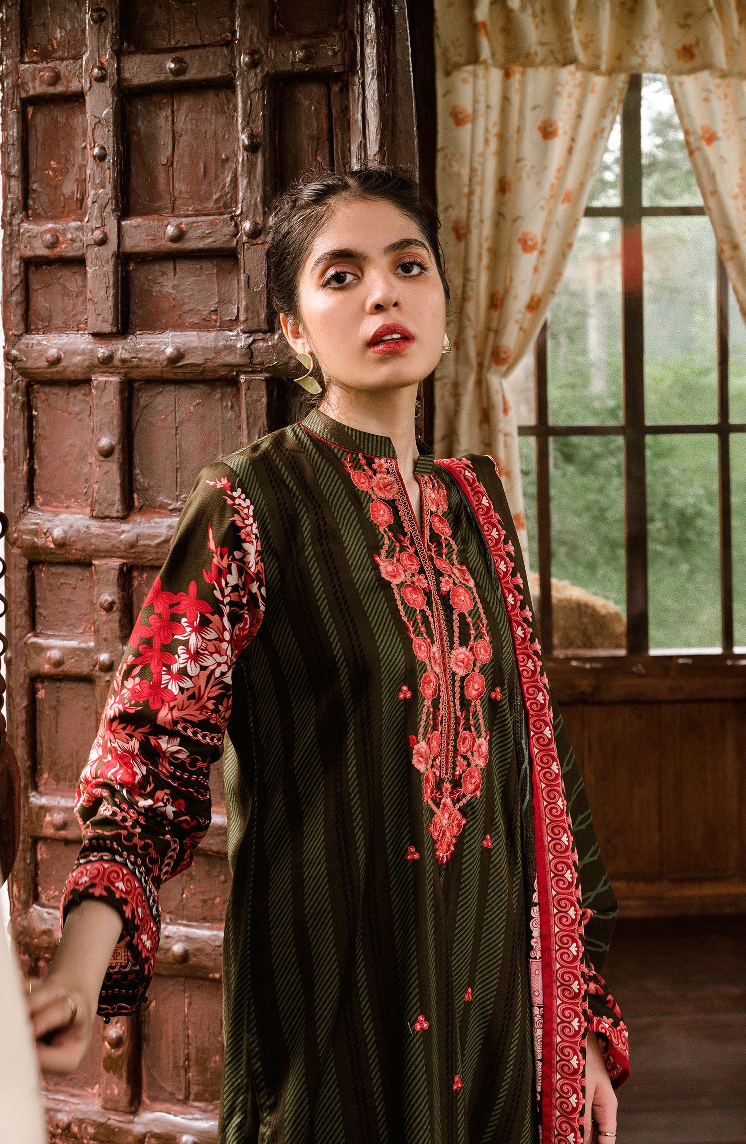 Unstitched 3 Piece Embroidered Textured Heavy Cotton Suit (OTL-20-165/B (Dark.green))