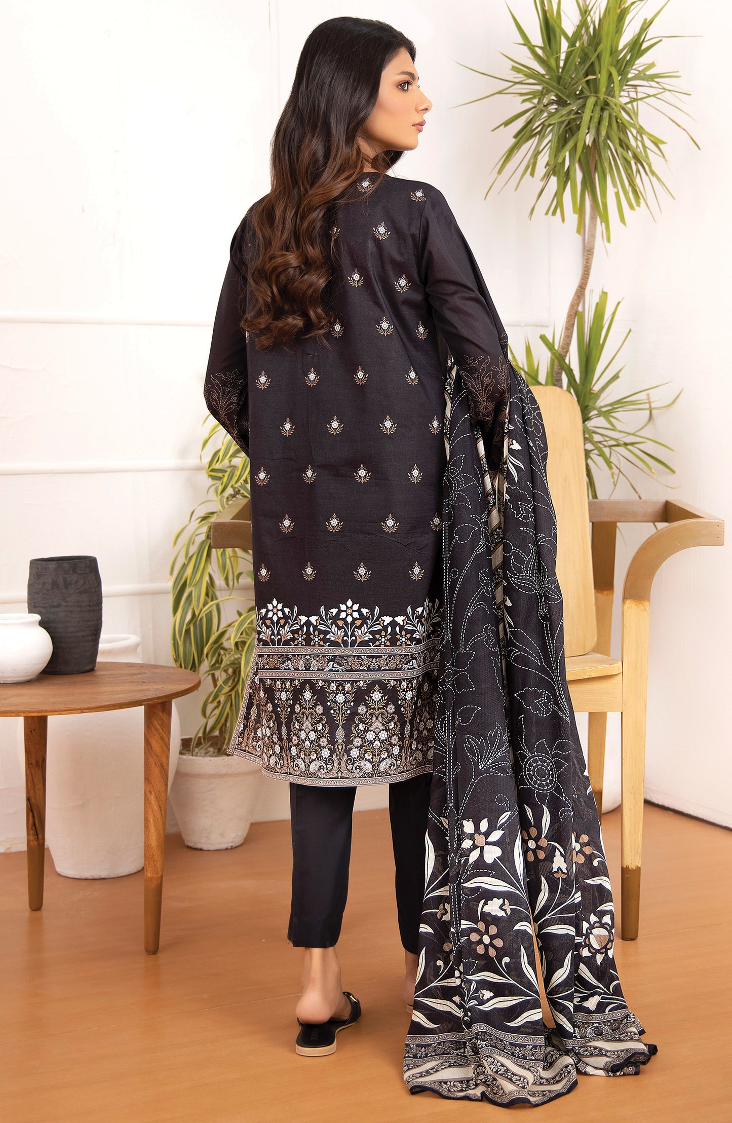 Unstitched 3 Piece Embroidered Lawn Suit