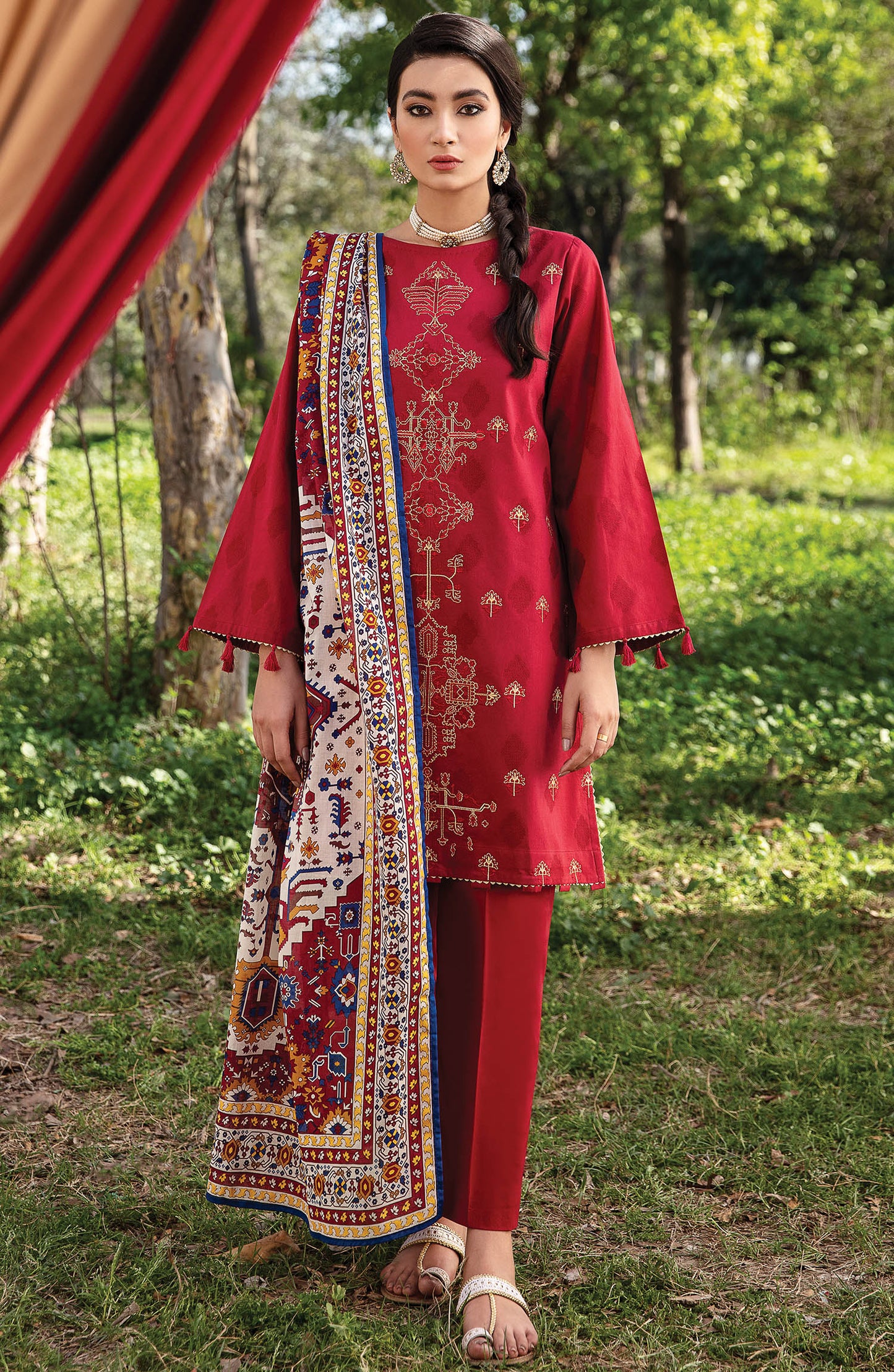 Stitched 3 Piece Embroidered Jacquard Suit