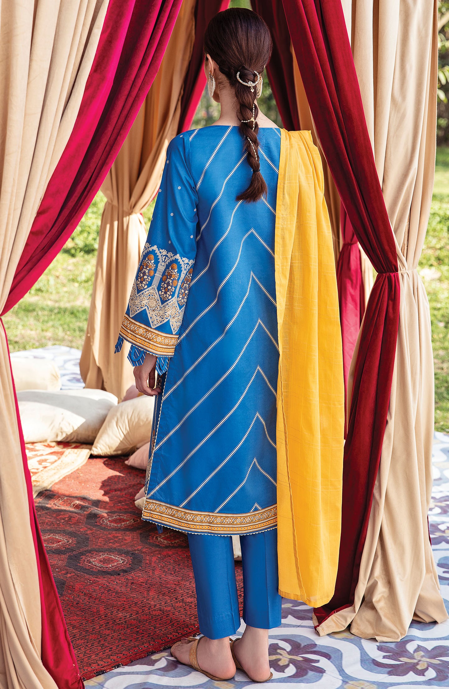Unstitched 3 Piece Embroidered Lawn Suit