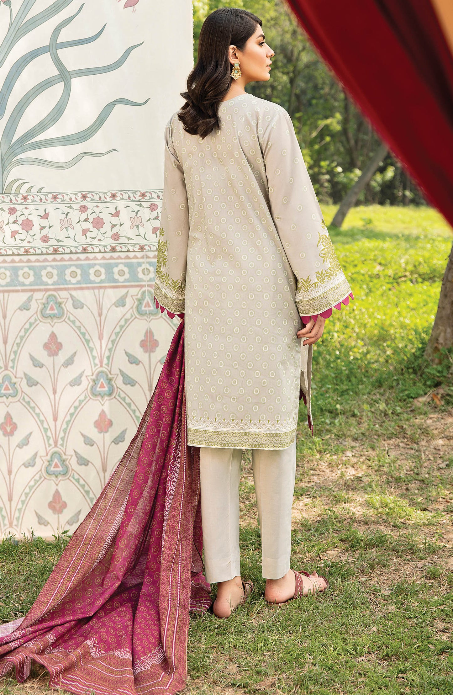 Unstitched 3 Piece Embroidered Lawn Suit