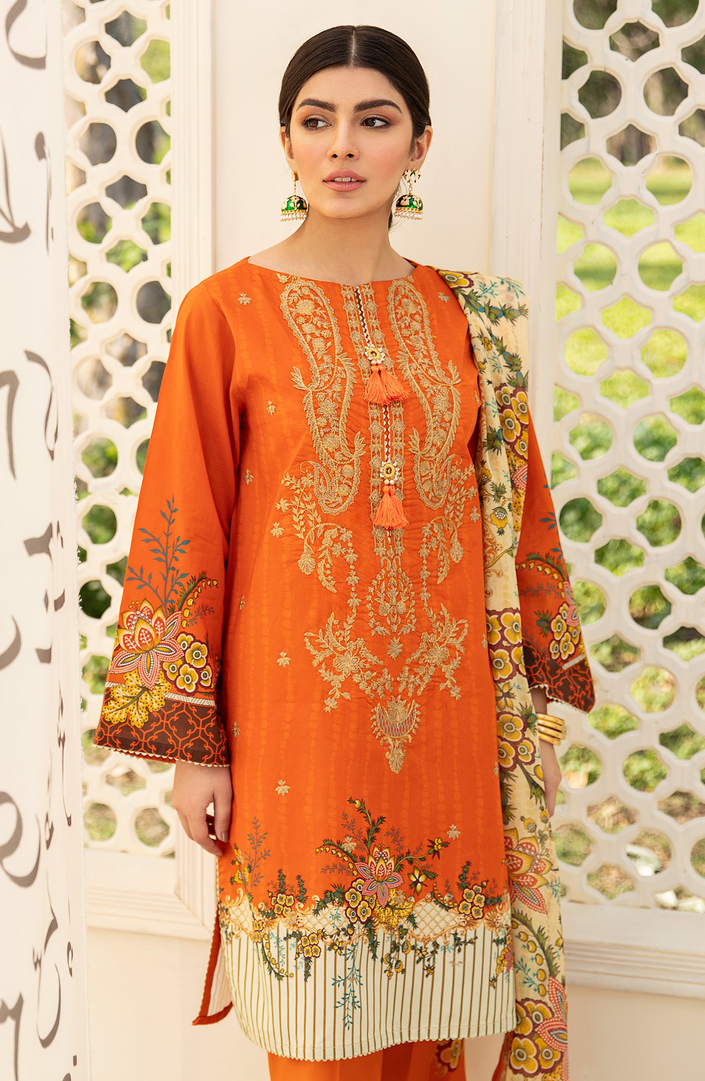Unstitched 3 Piece Embroidered Lawn Suit