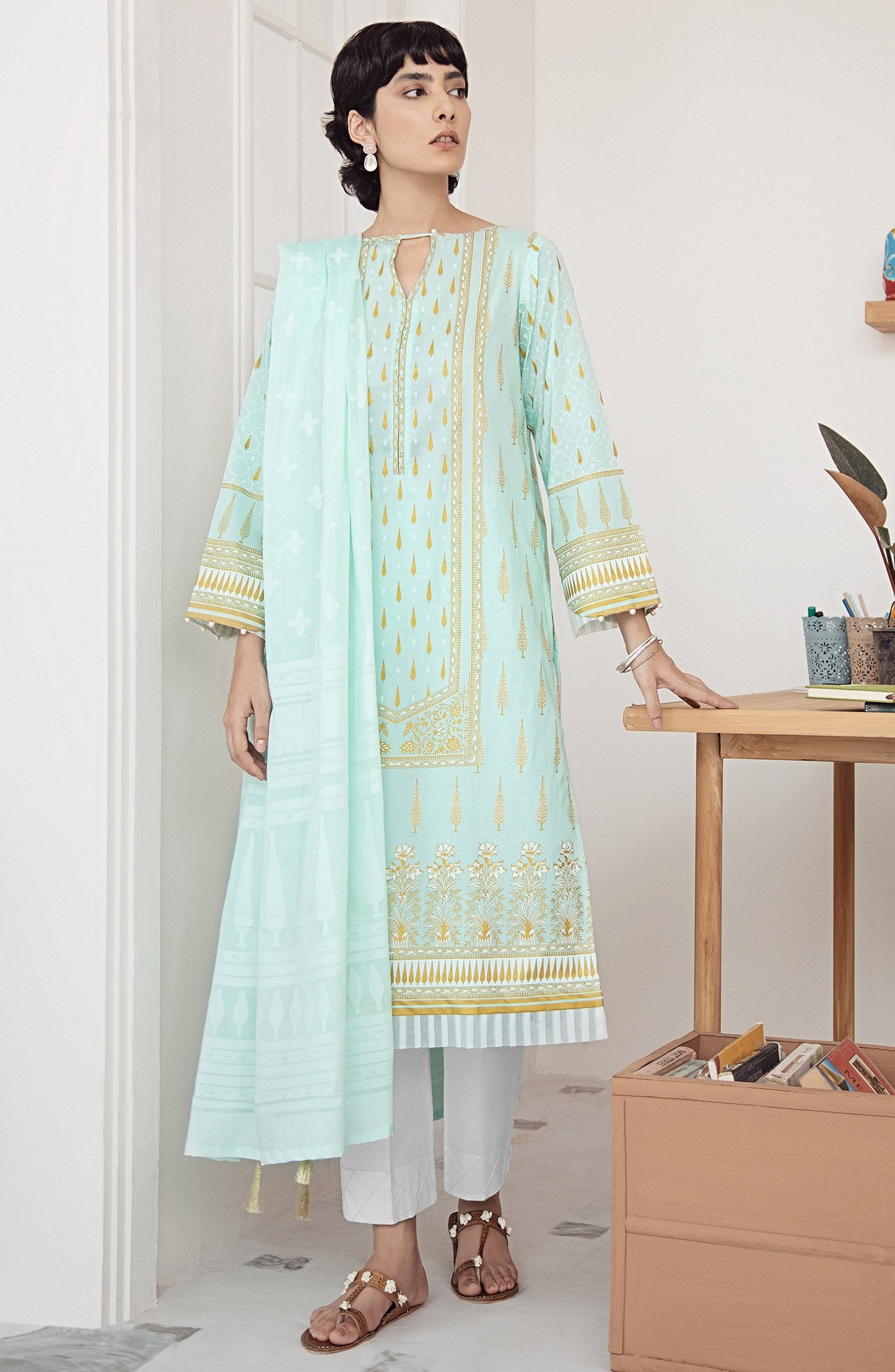 Unstitched 2PC Pearl Printed Shirt Jacquard Dupatta