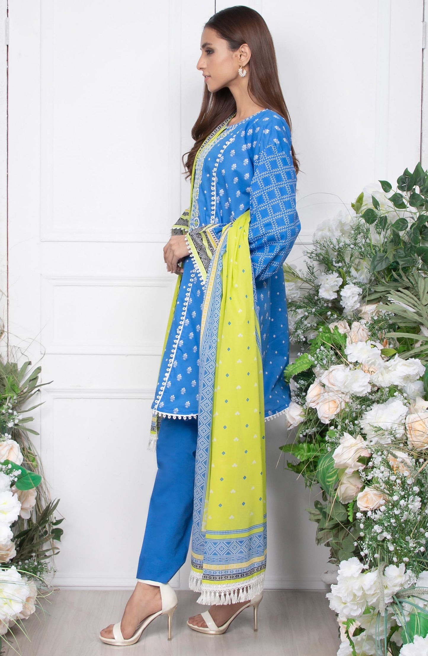 Unstitched 3 Piece Embroidered Lawn Suit