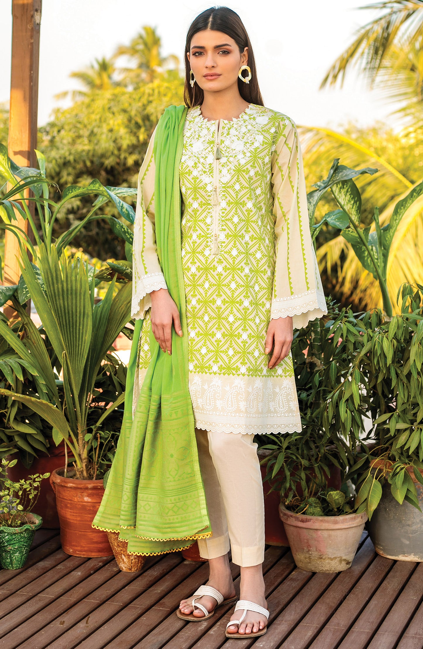 Unstitched 3 Piece Lacquer Printed Embroidered Lawn Suit
